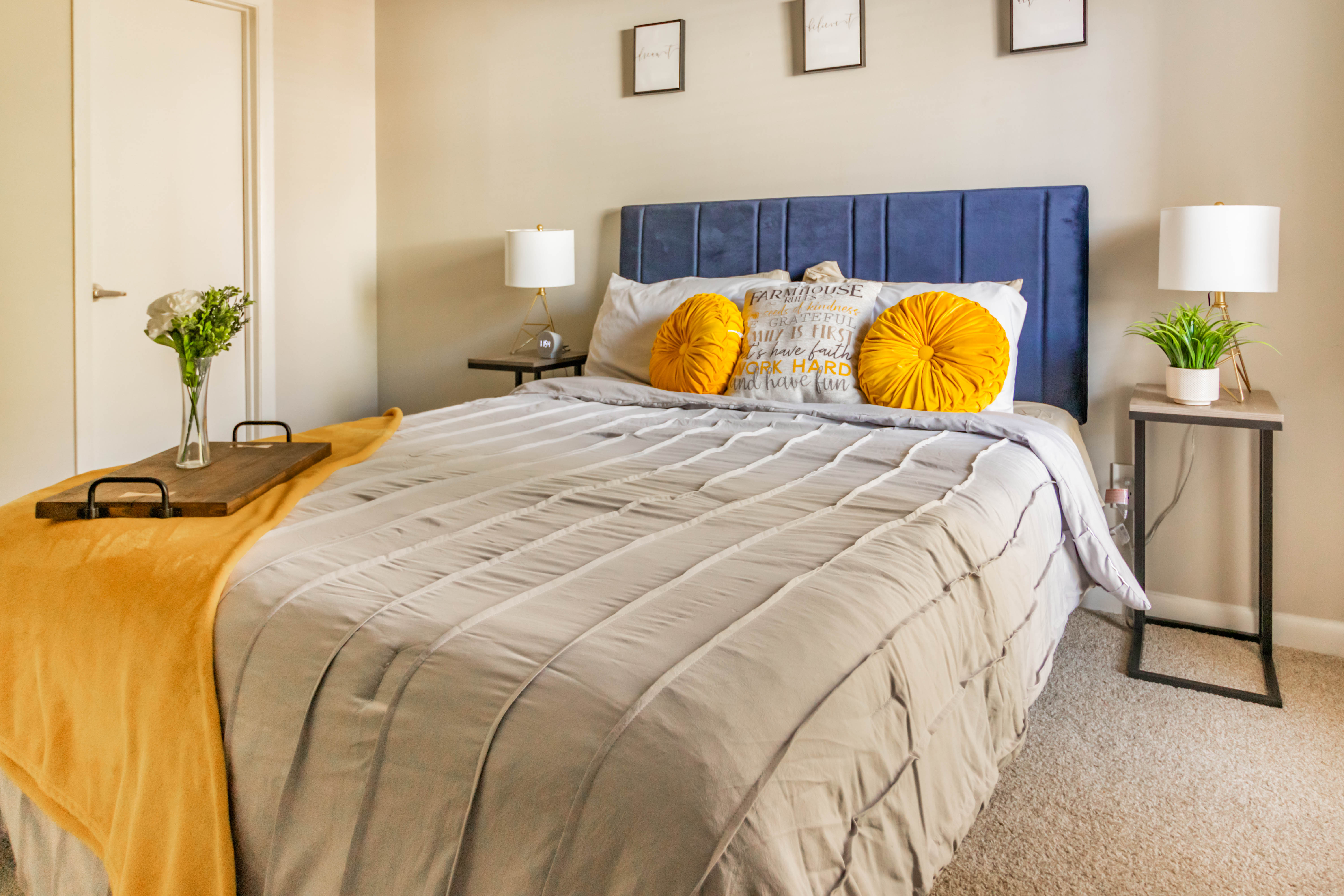 *LUXE Suite! *MINS To Truist Park! *FREE Parking! Apartments for