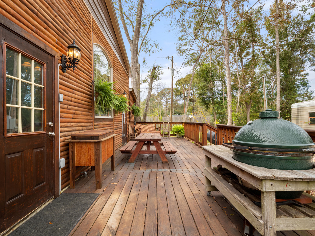 Big Barn 10 at Pleasant Hill Camp Barns for Rent in DeRidder