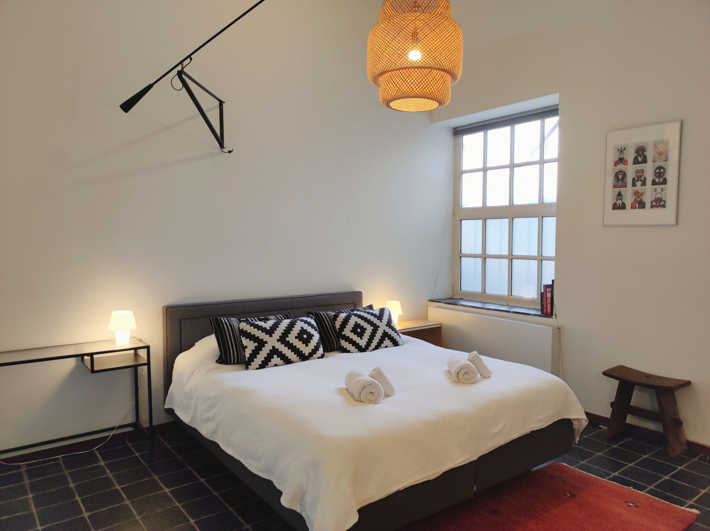 Spacious room in former bathhouse. Free parking โ Amsterdam stay