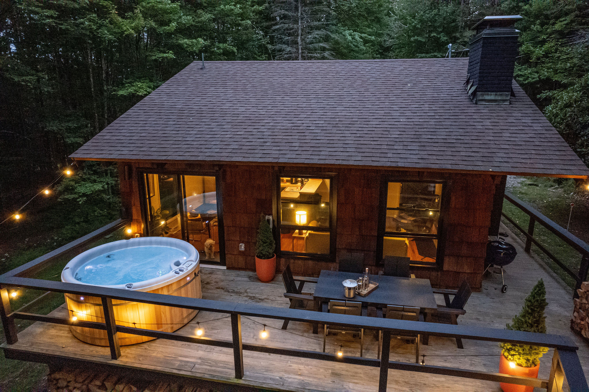 Destino Catskills Chalet - Hot Tub and Fire Place