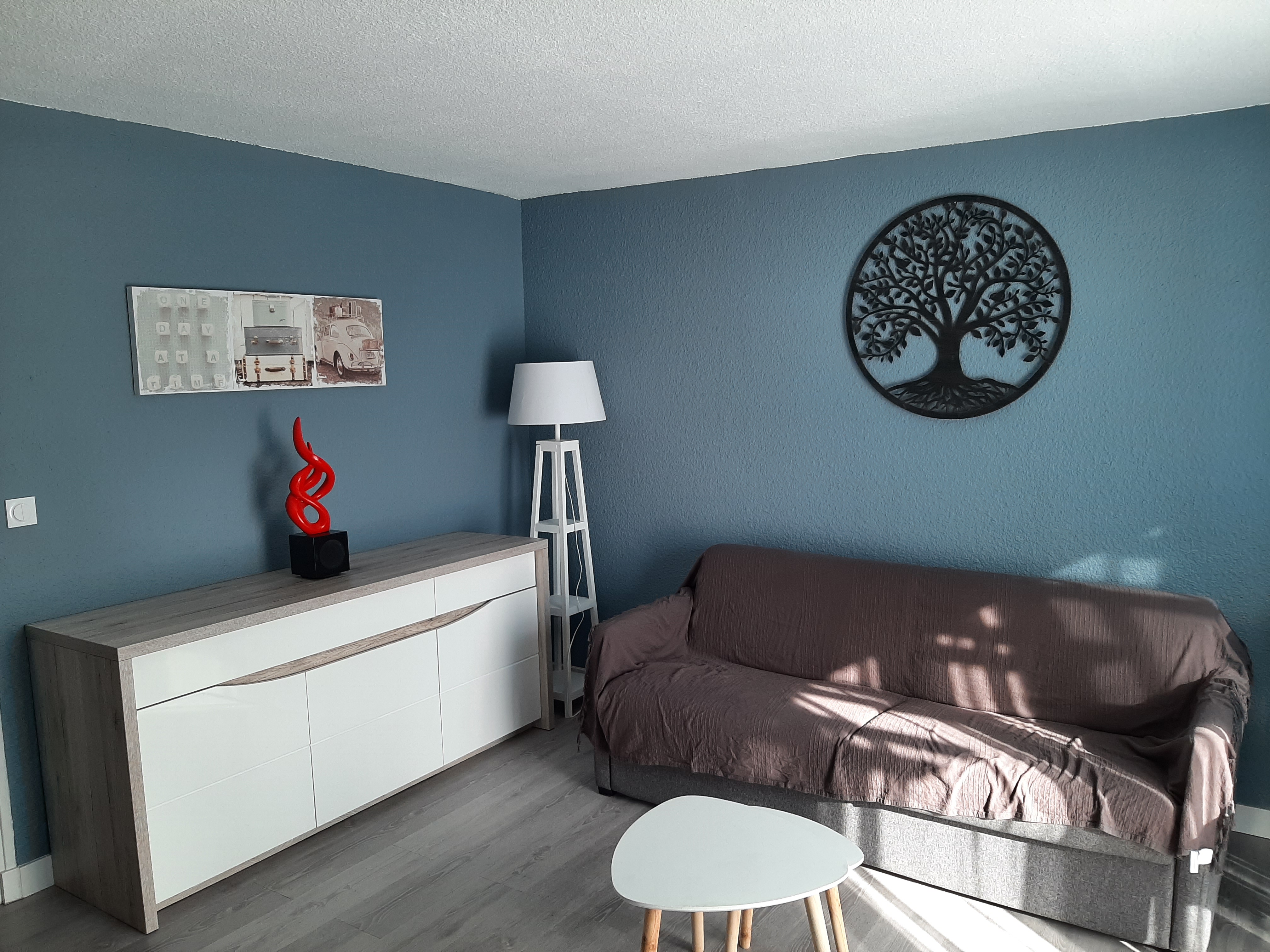 Beautiful condominium with pool