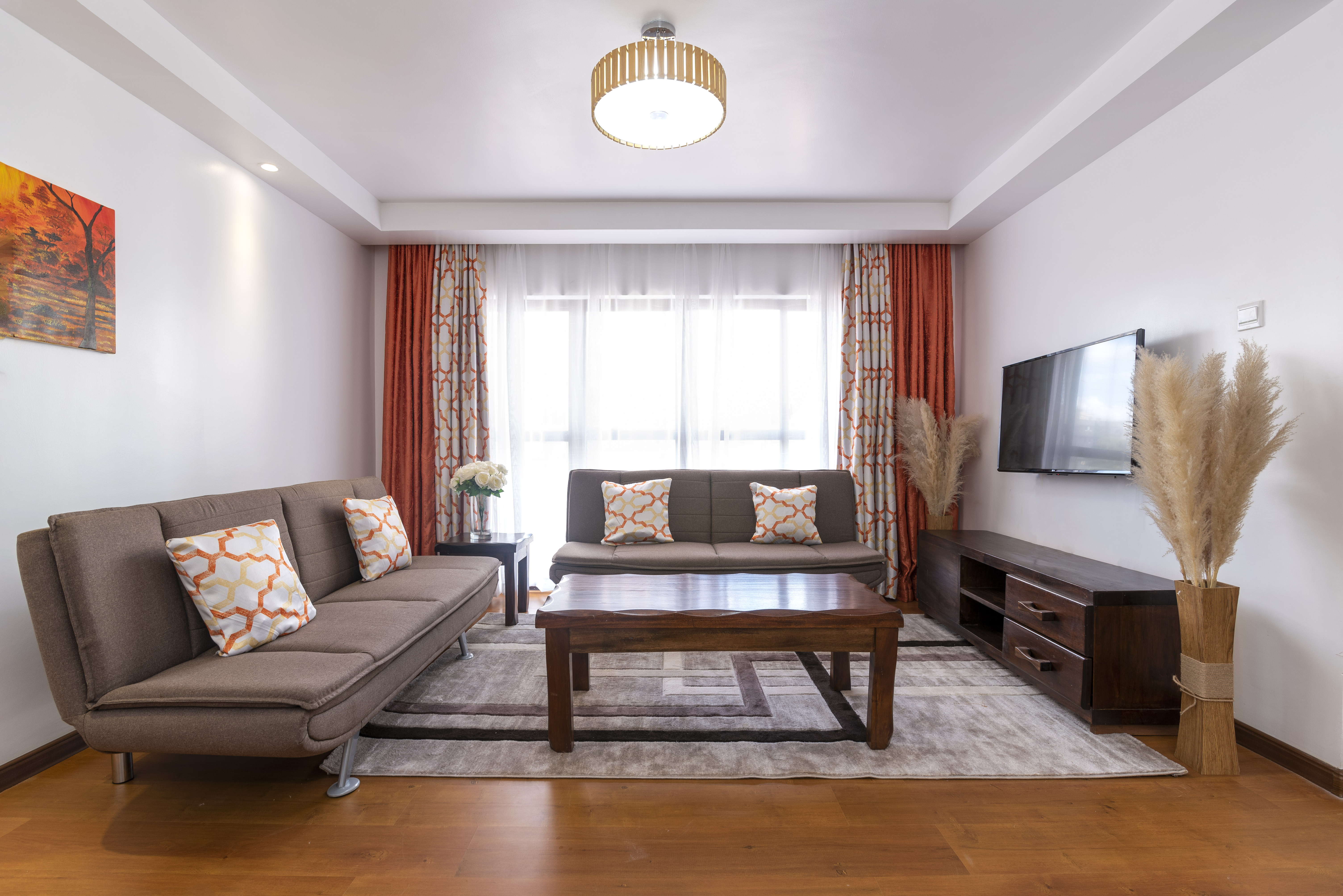 TULIA-CHIC 2-Bedroom Condo Near Two Rivers & UN