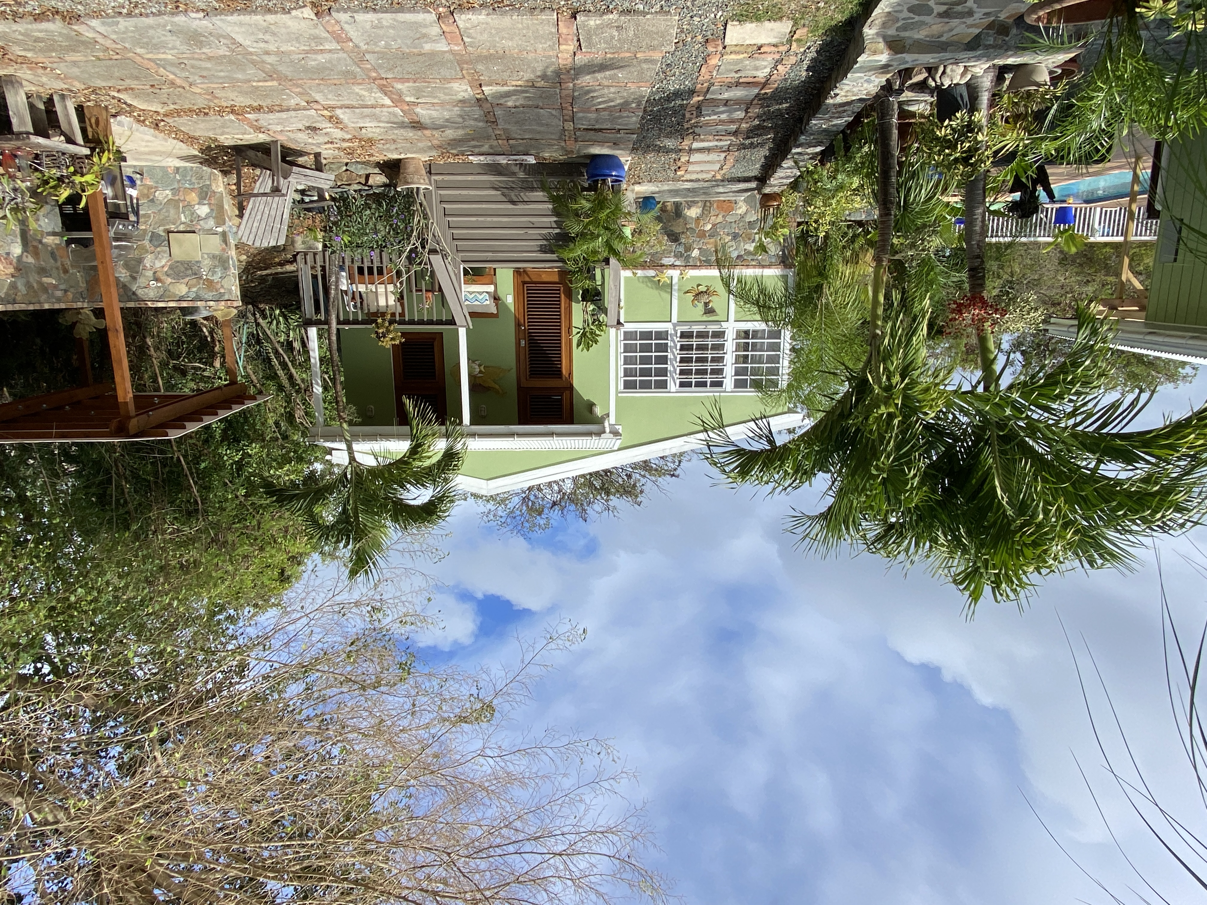 Sol~Azul Cozy Studio Cottage w/ Pool & Ocean View