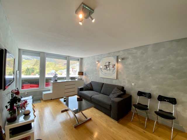 Superb apartment: central, ski-in/ski-out, parking