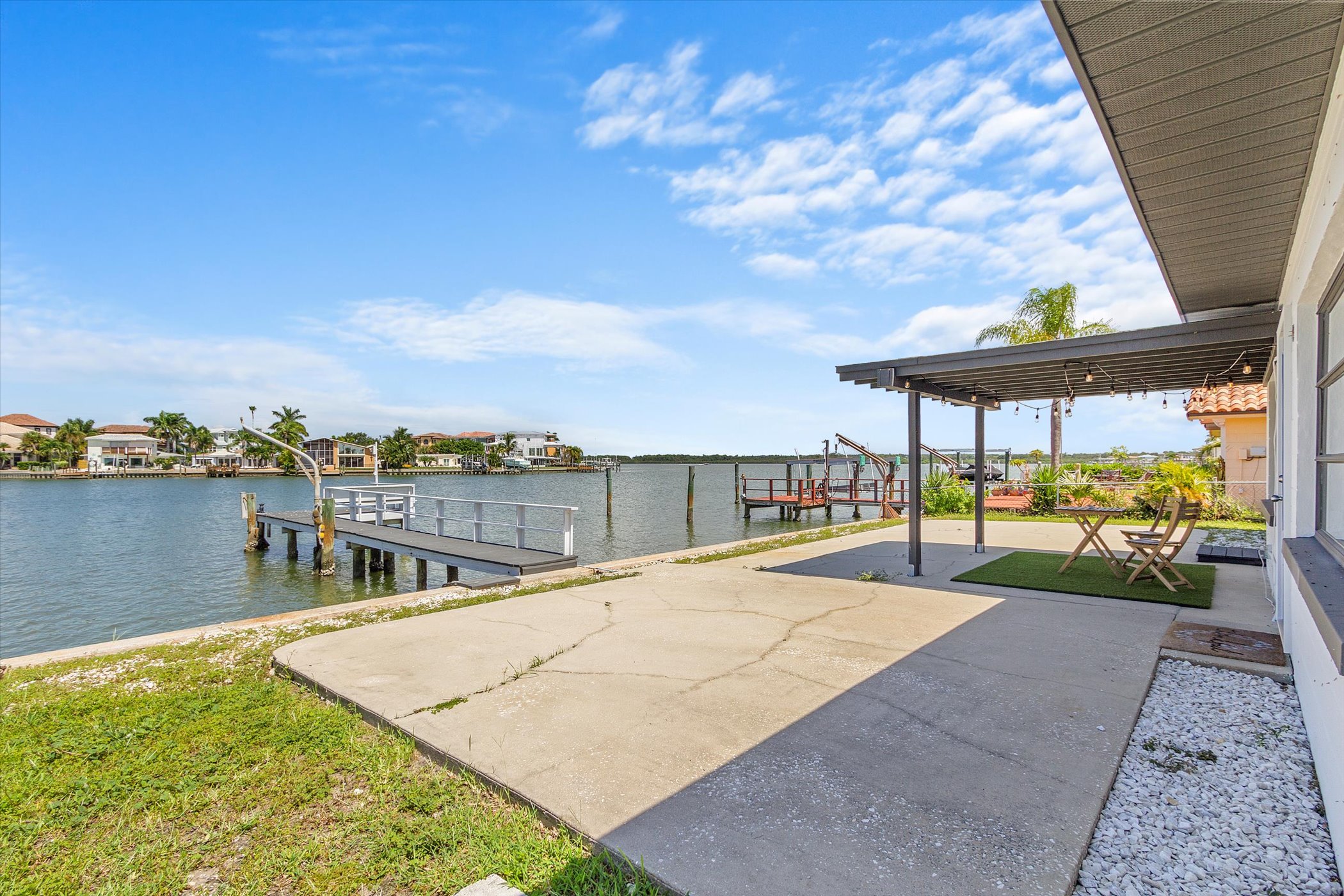 Waterfront Paradise Beach House