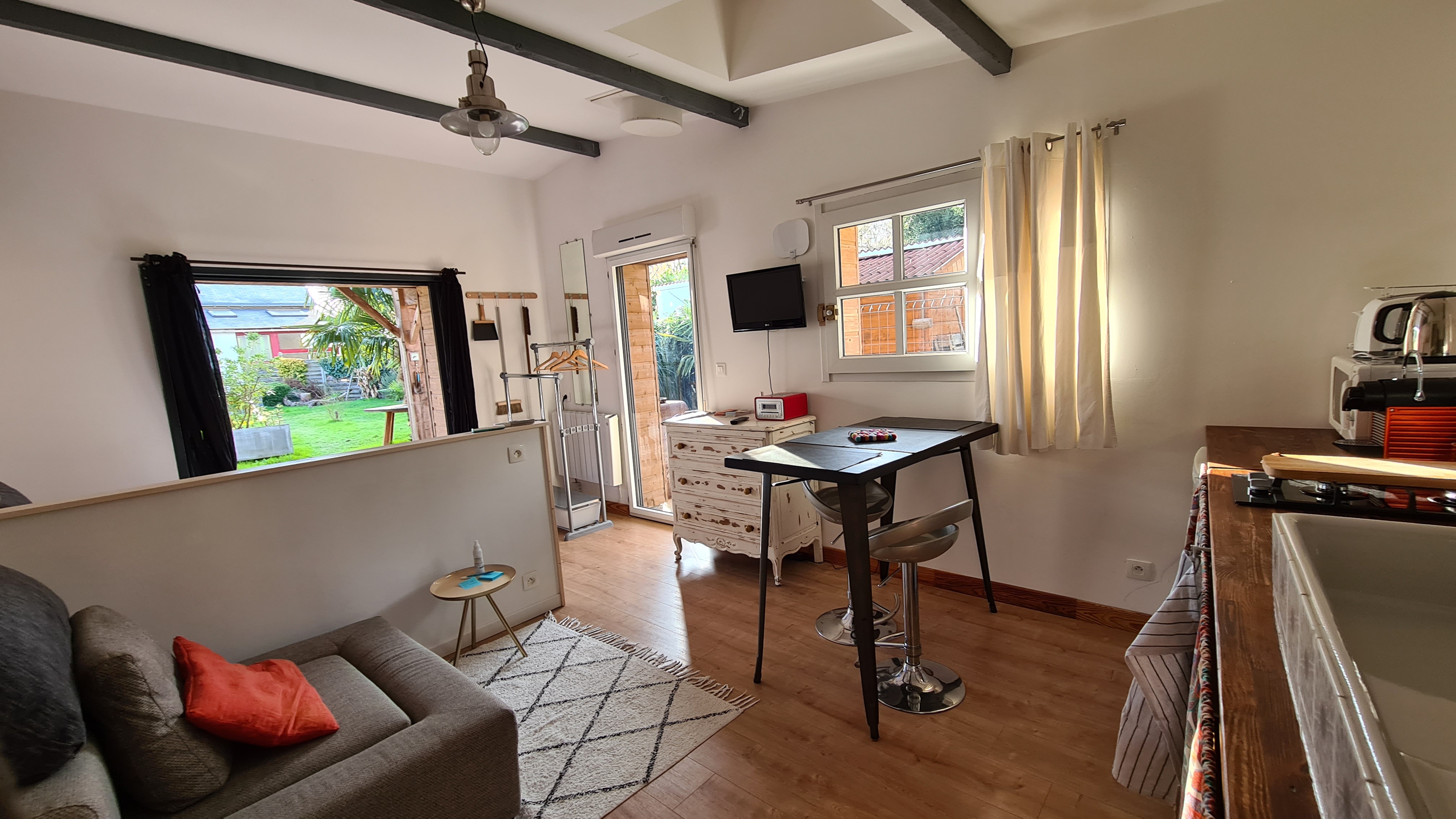 Lovely place with private parking