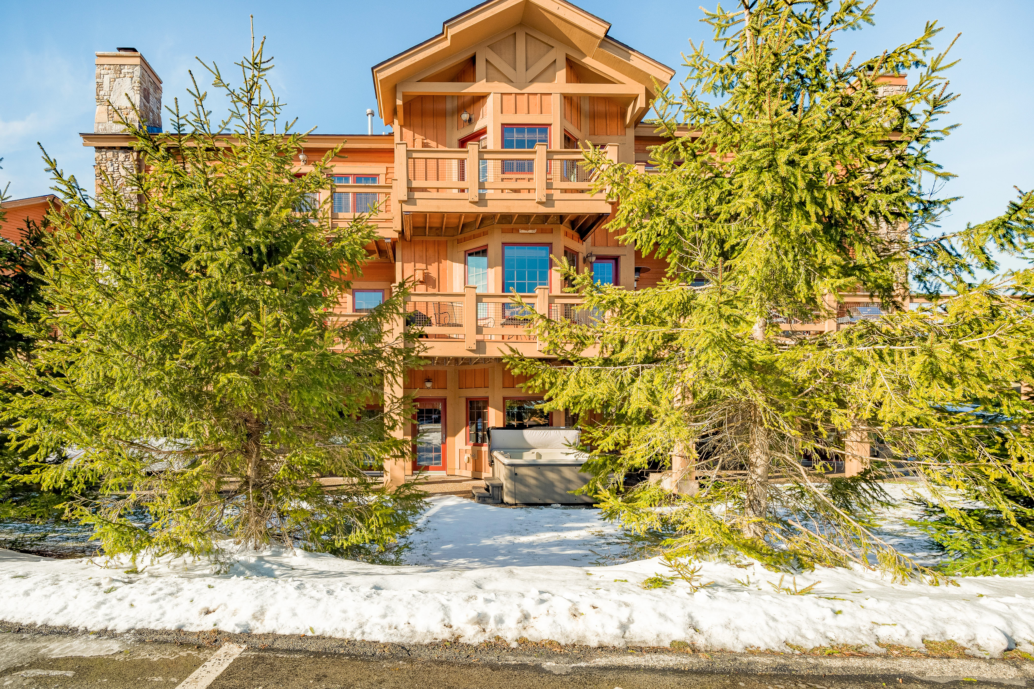 Southwind | Lux | Ski In/Out | Pvt Hot Tub