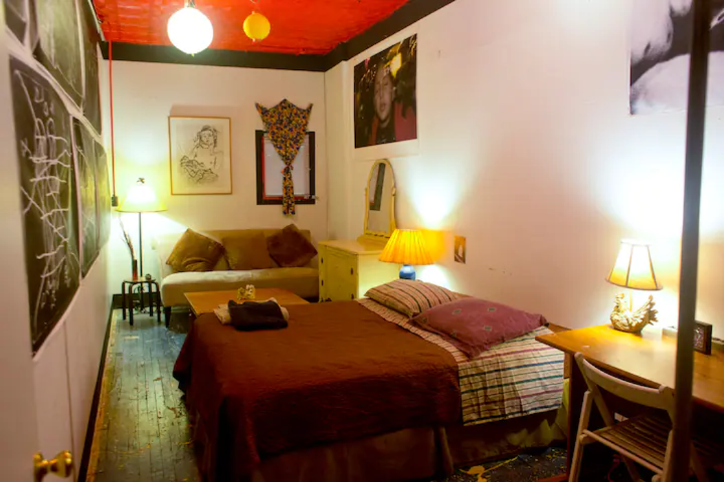Inspiring Studio in Art Gallery in West Town, Chicago