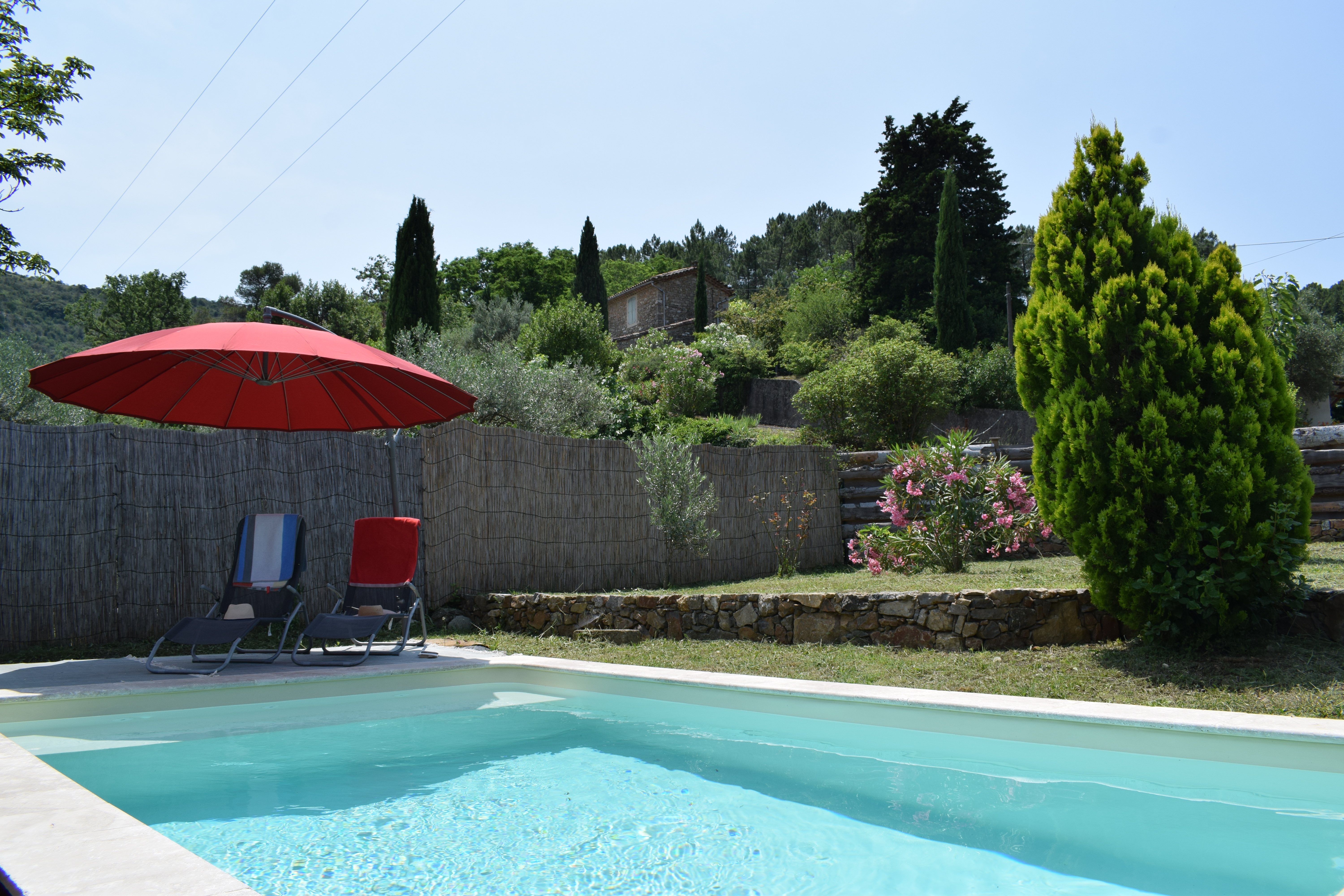Family home in Anduze with a pool