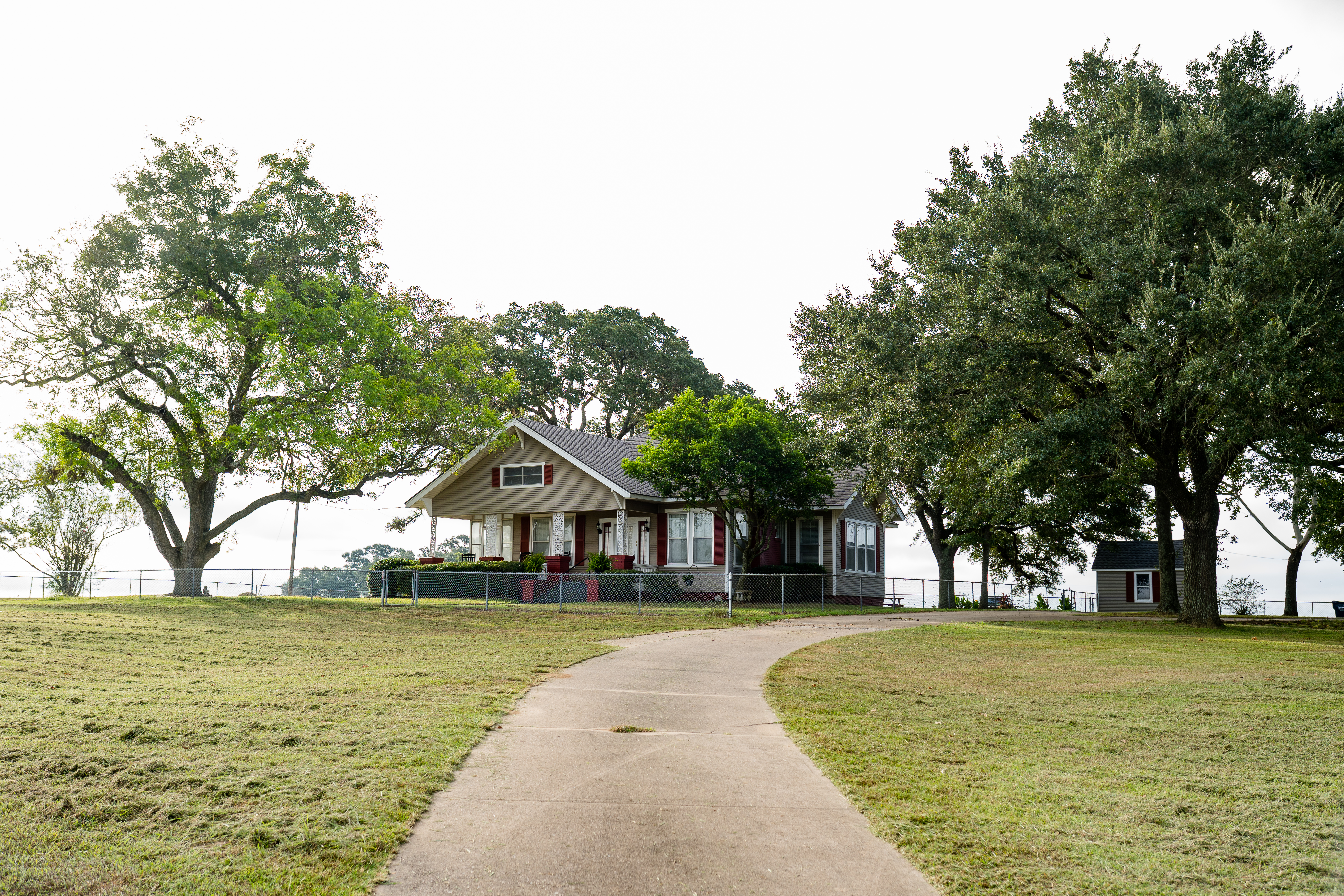 Spacious Country Living In The Heart of Brenham