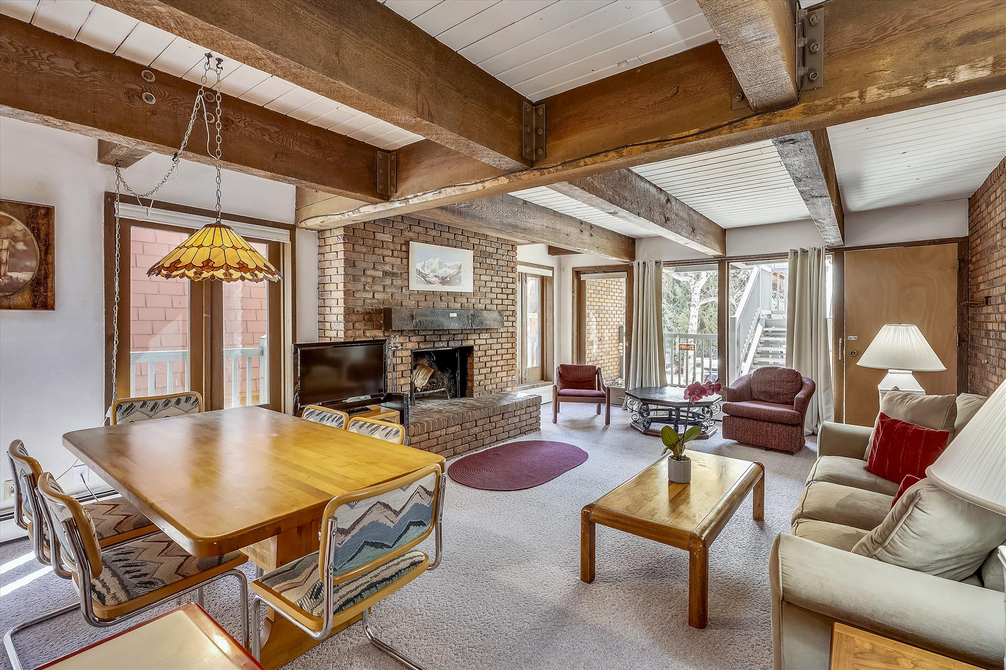 Economy Condo in Core of Aspen - Apartments for Rent in Aspen, Colorado