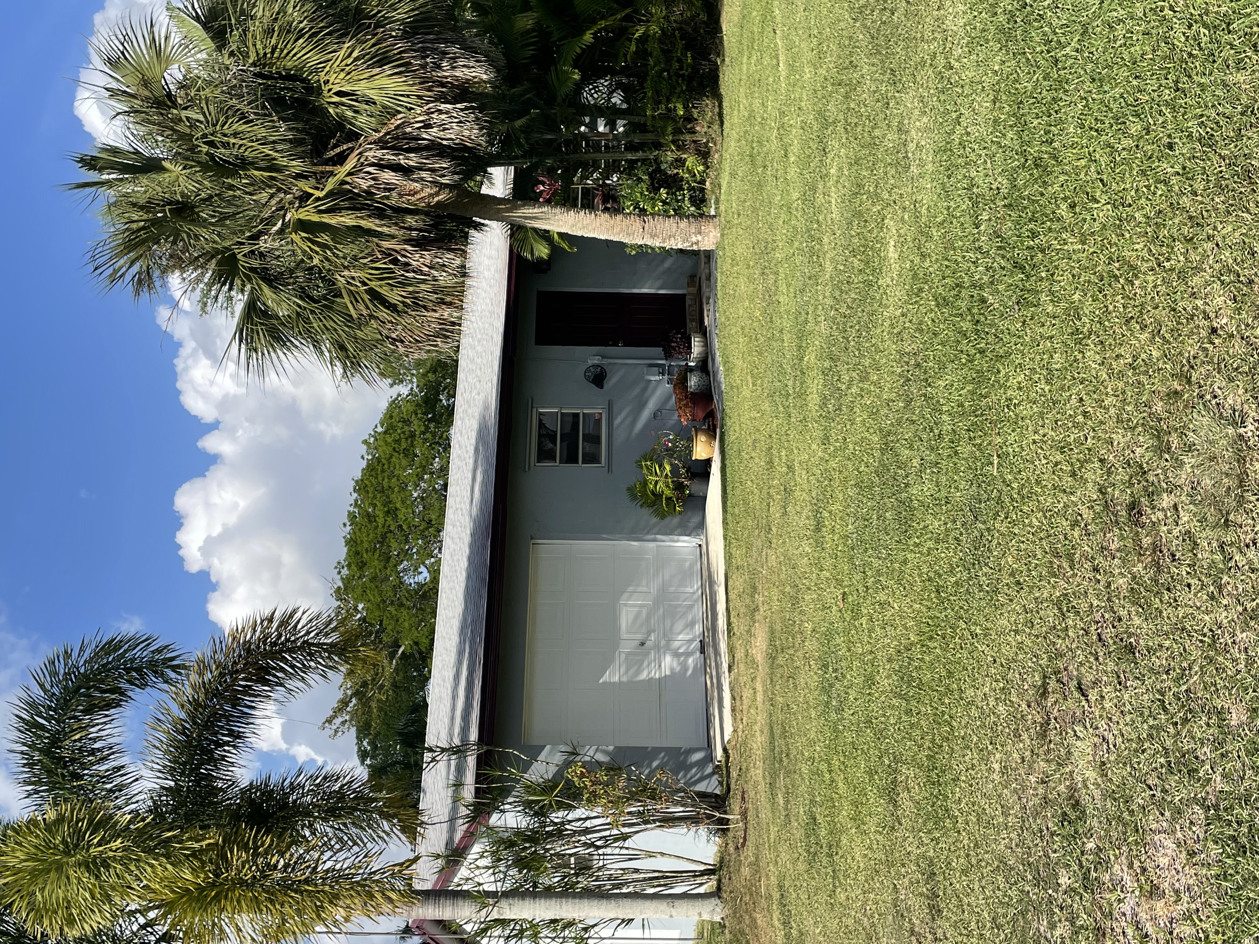 Private & Safe Redland Apartment