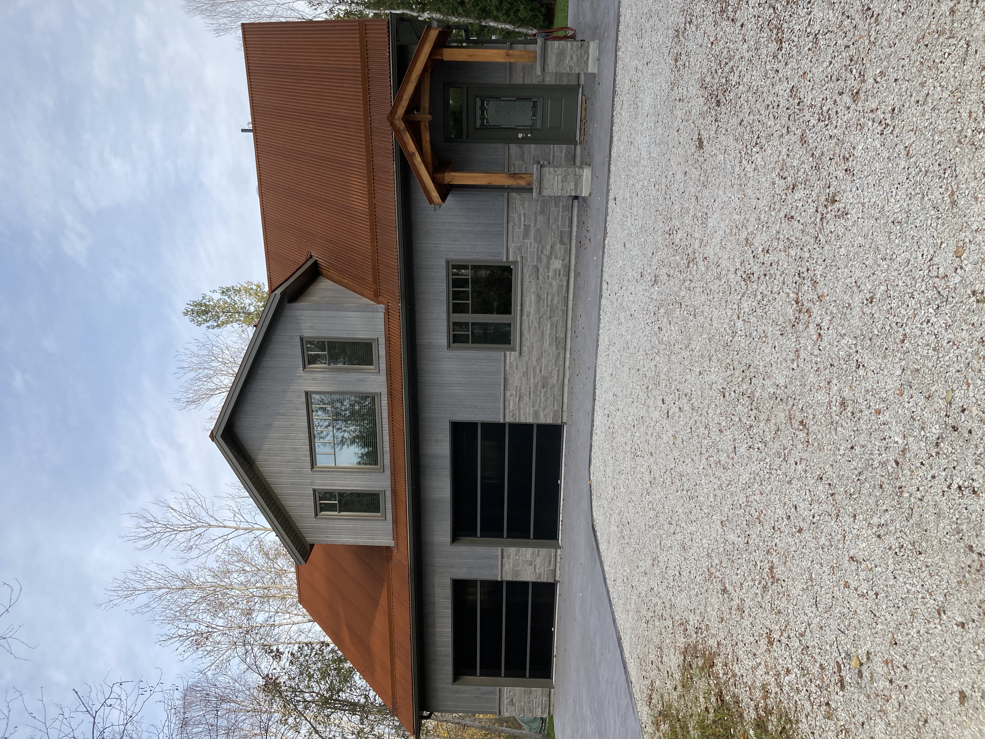 All season spacious 2 bedroom cottage.