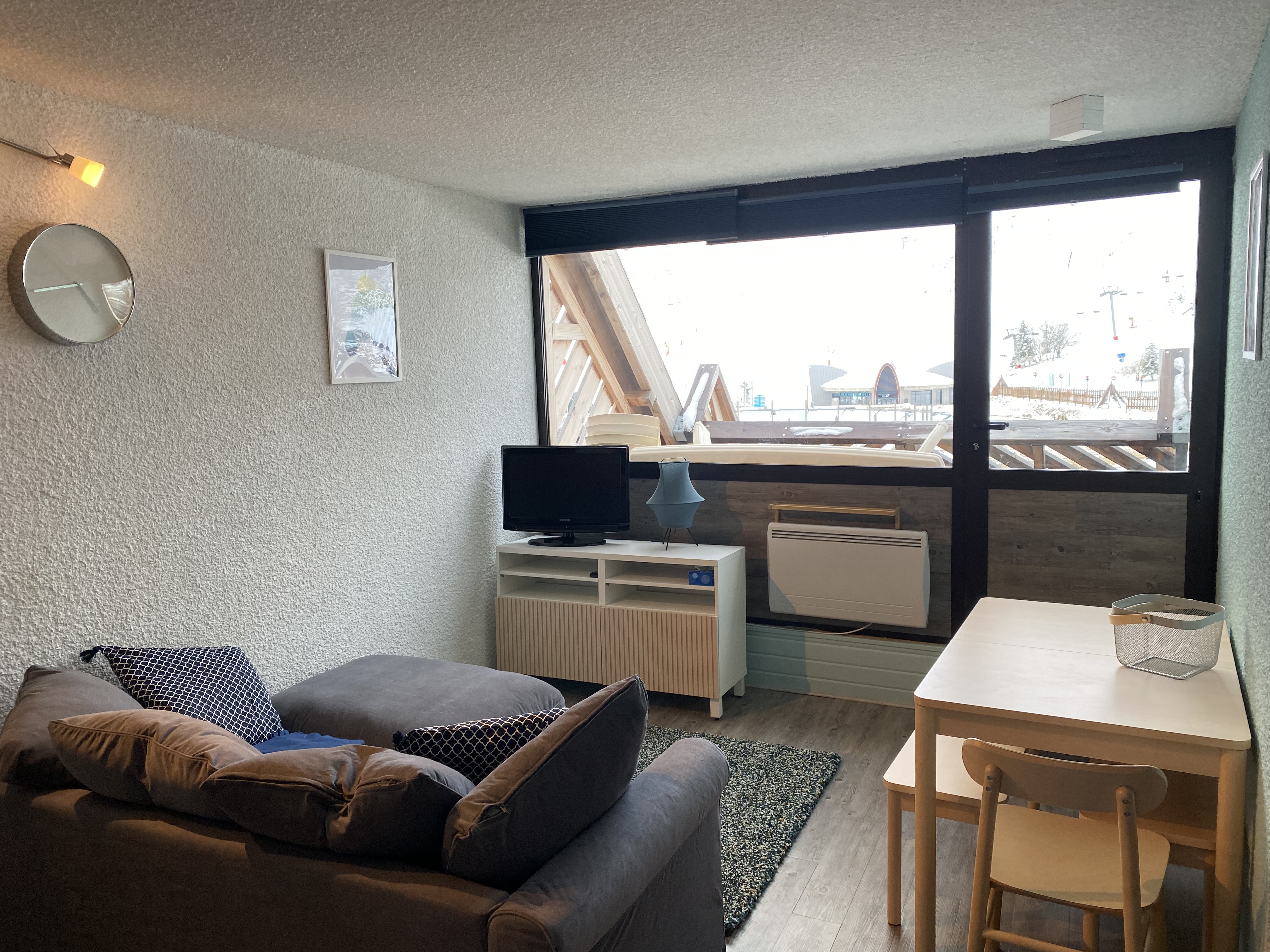 Warm apartment 5/6 sleeps