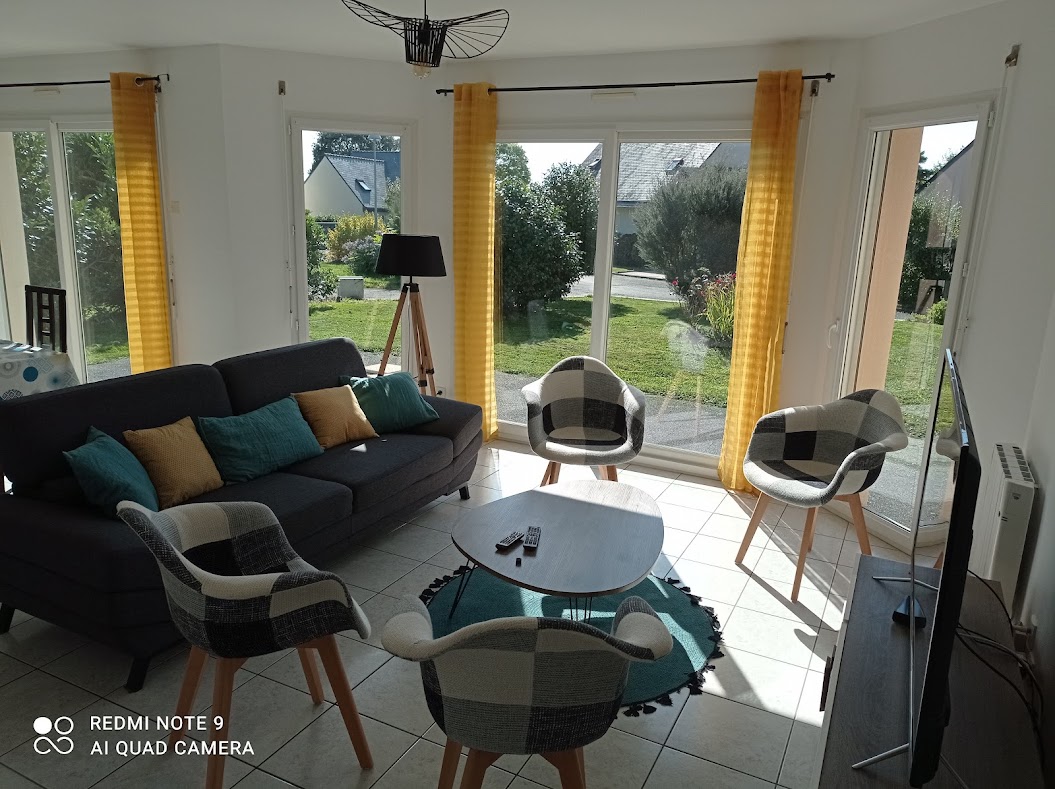Spacious house 150 m from the beach