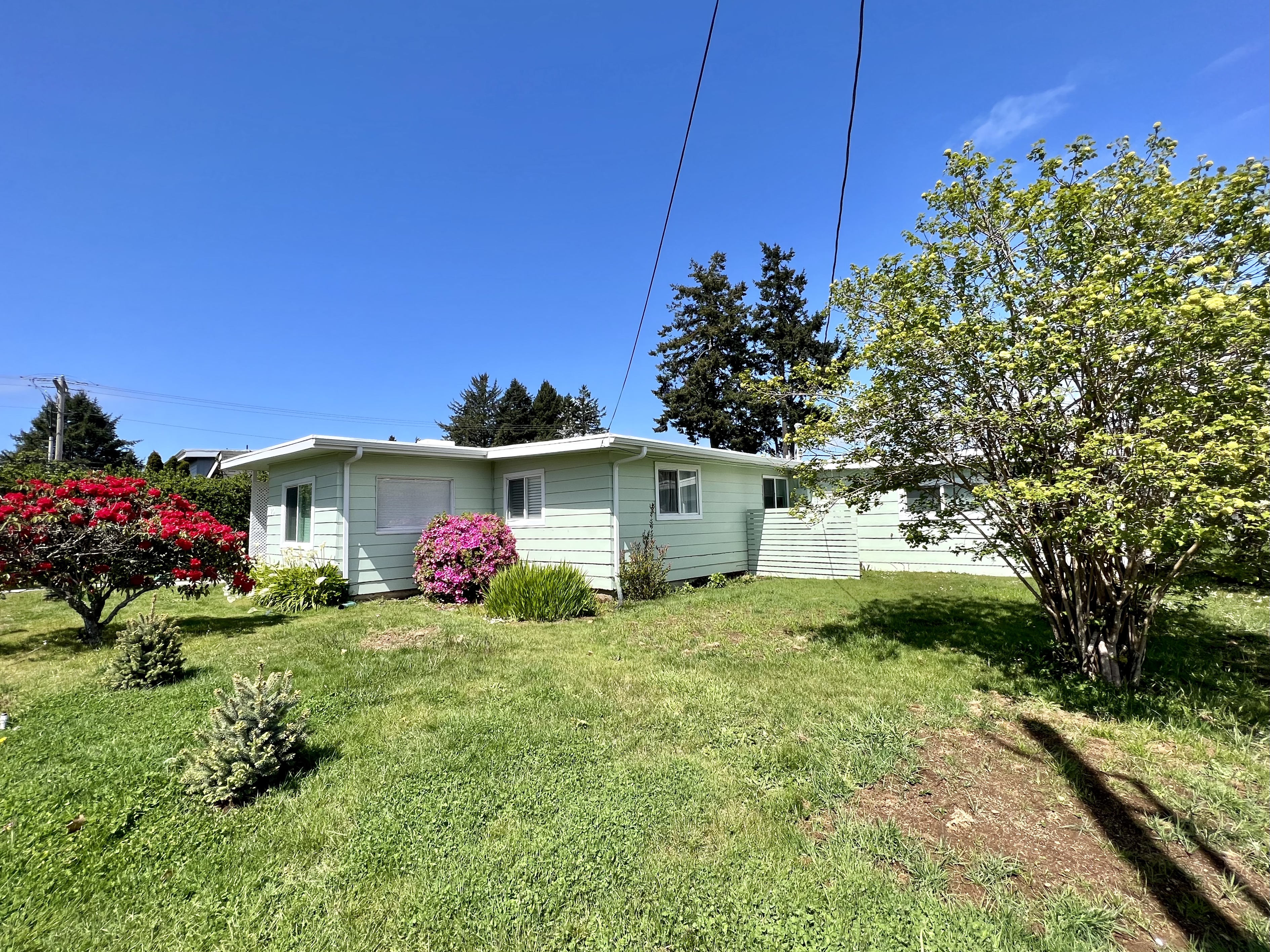 Coastal cottage, month to month discount,EV