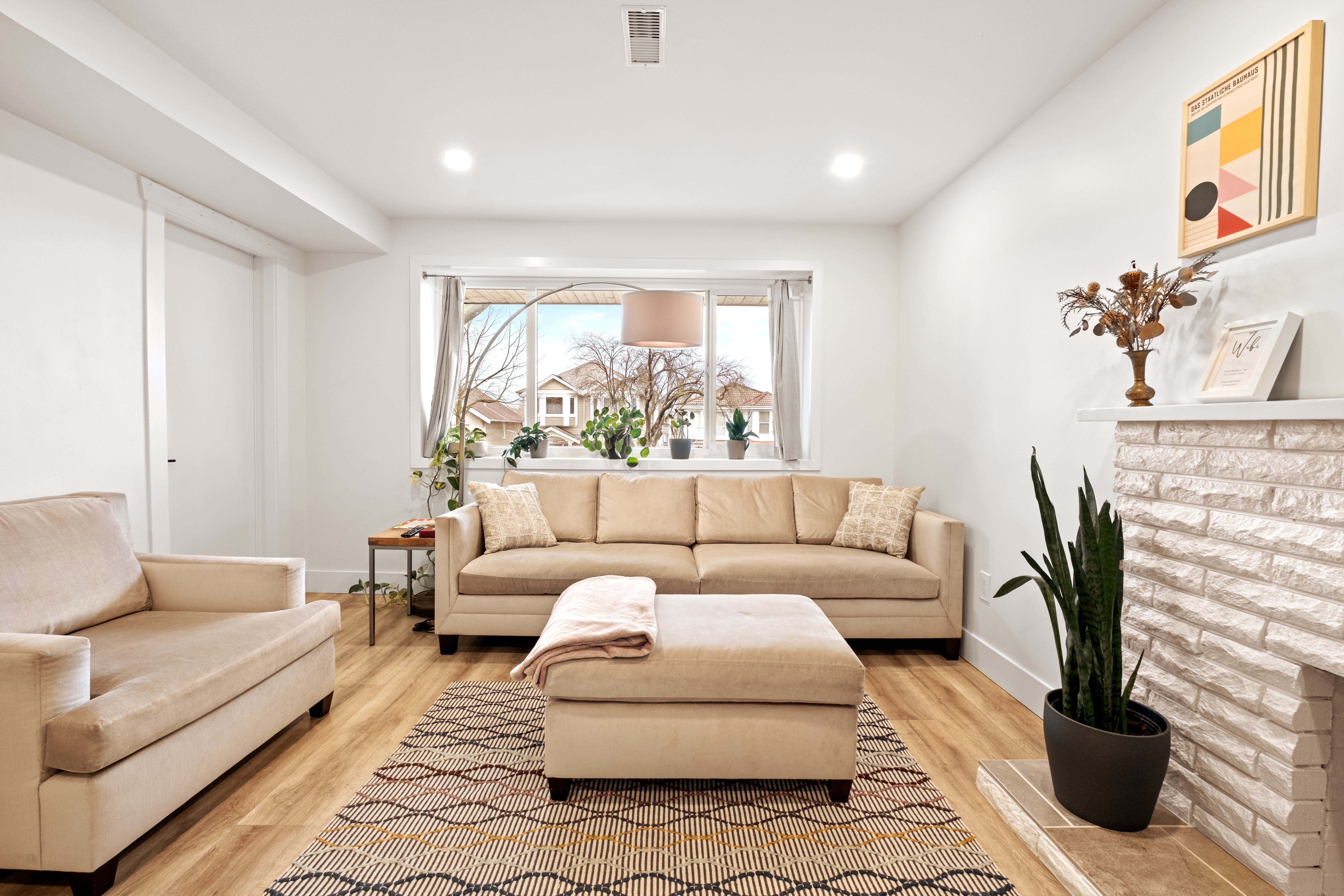 Spacious 3BR Near Transit with AC