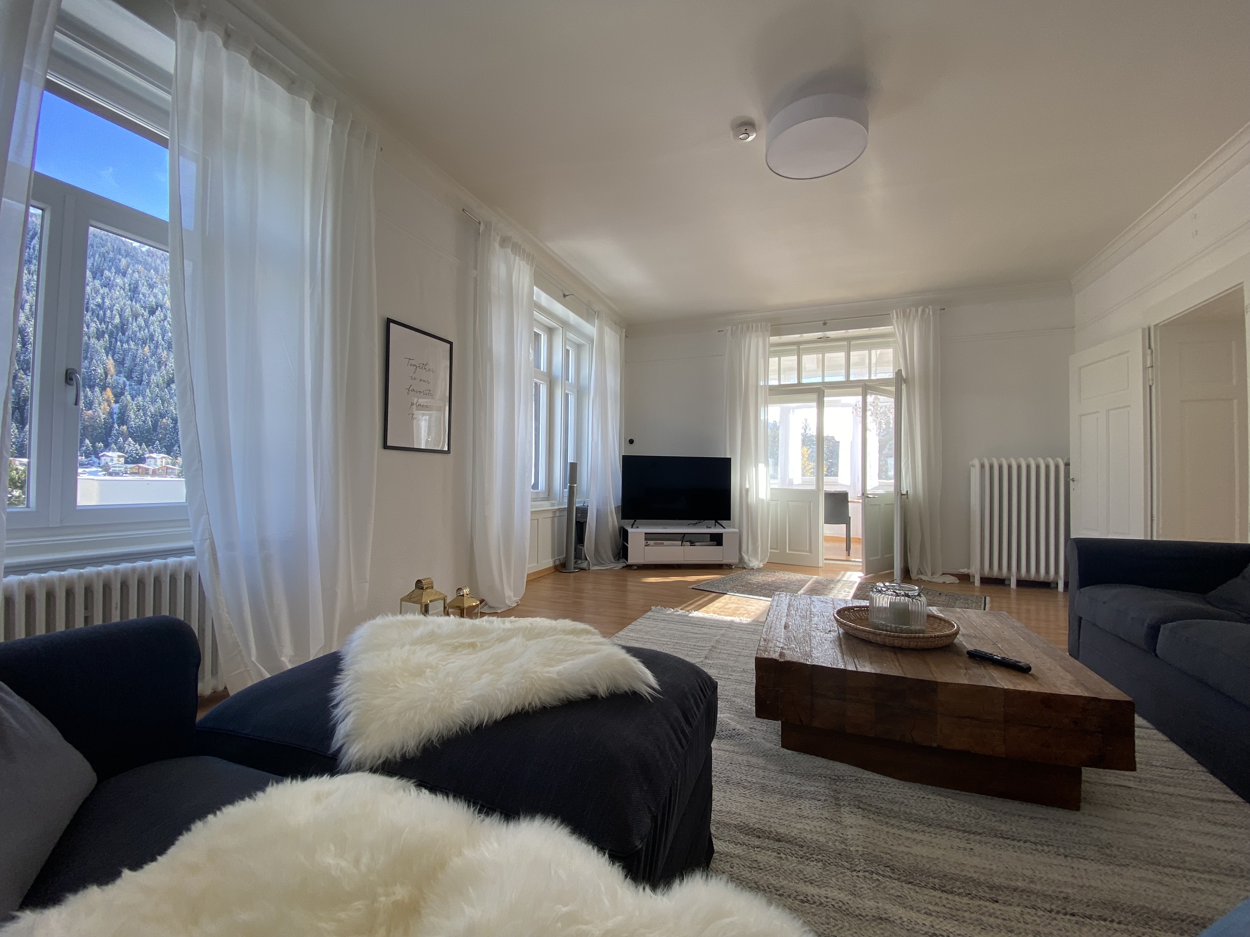 7-room apart/bright + stylish/top located/no Party