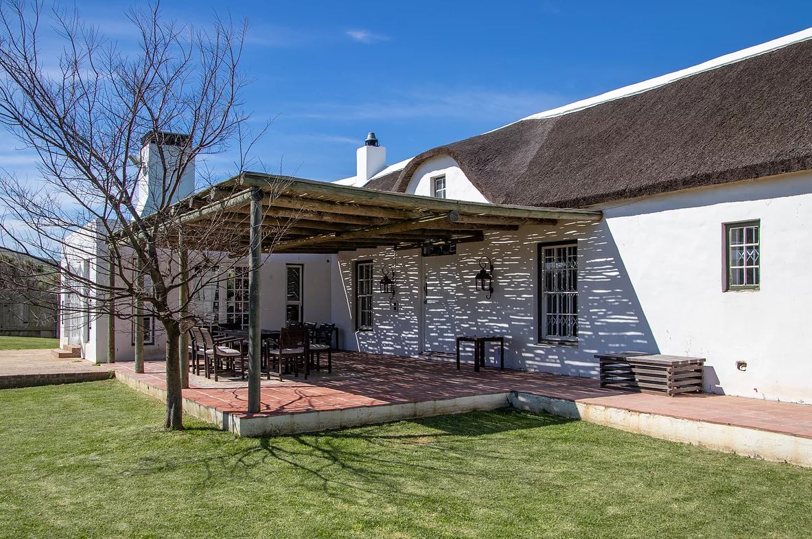 Newly renovated and Modern Farm Manor Farm stays for Rent in Cape