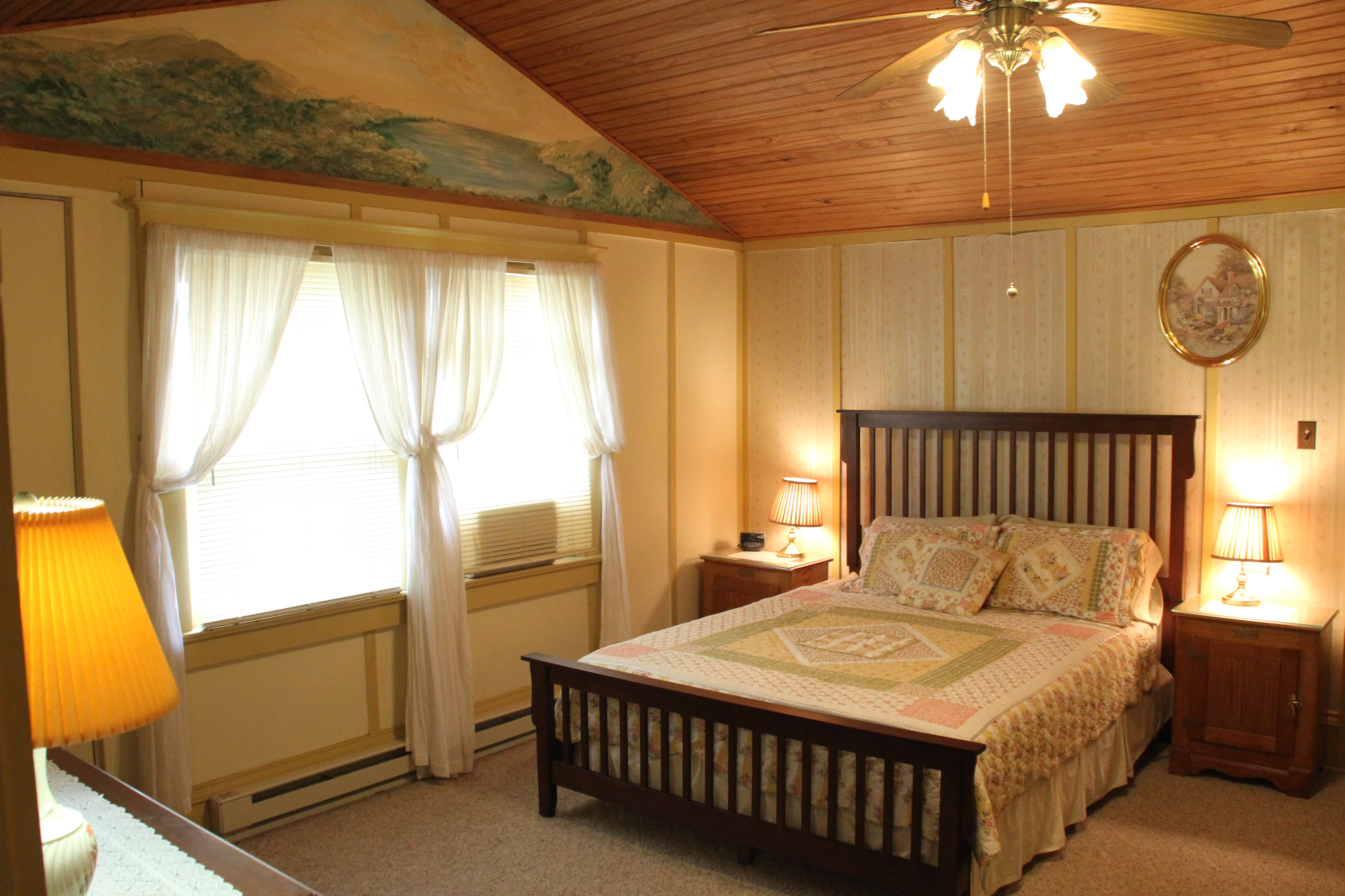 Private two room suite in downtown Cape Girardeau