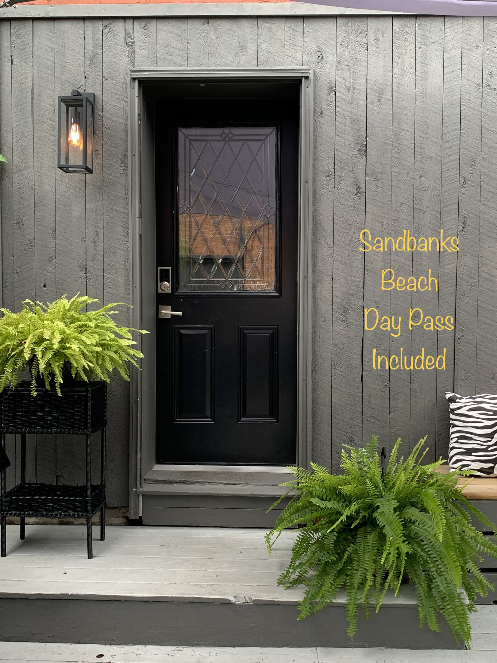Charming Century home 2 mins to PEC bridge -Hwy 62