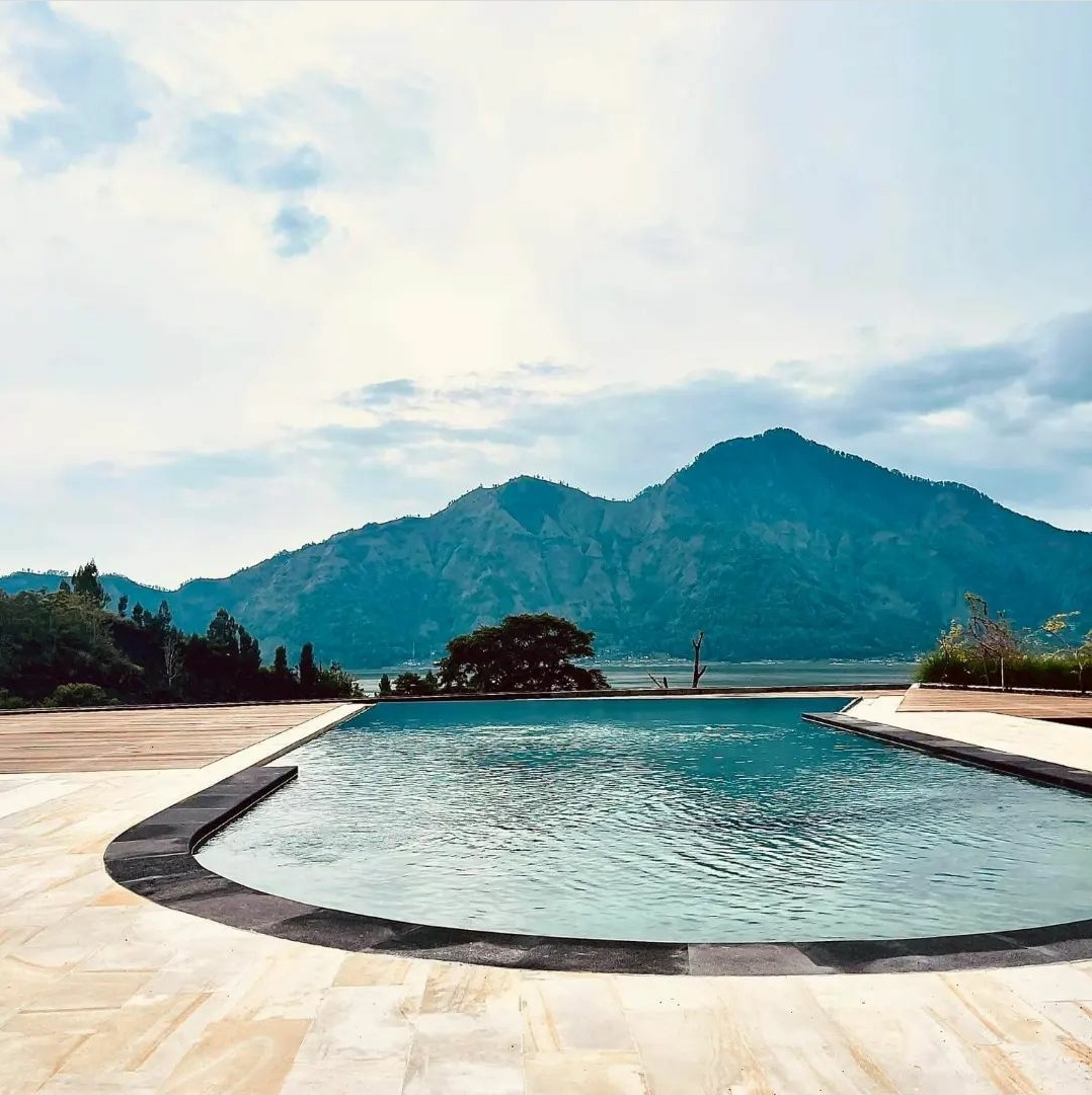 Quiet Place and Pool with Mt. and Lake Batur View
