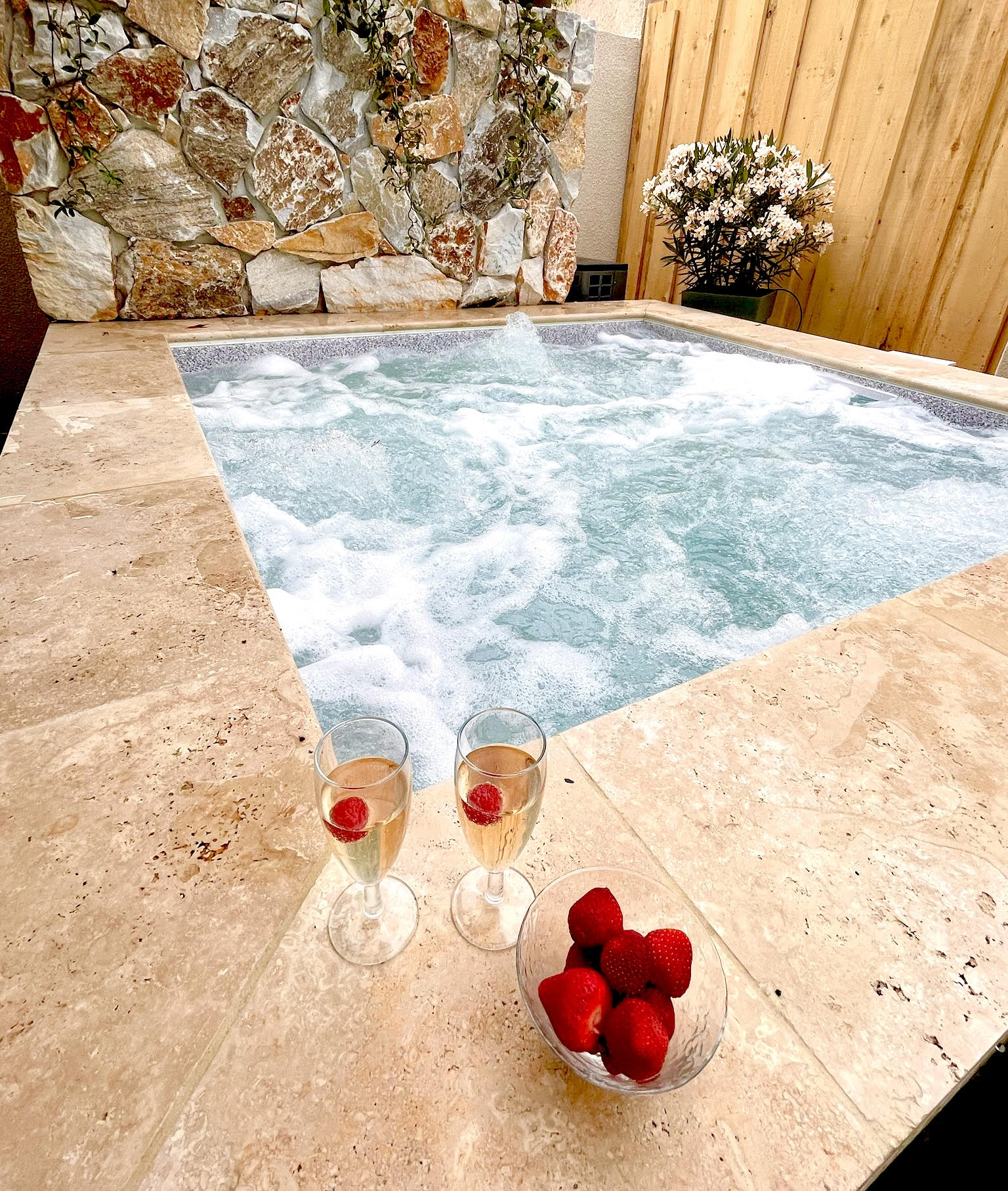 Balneo pool heated to 35 degrees all year round