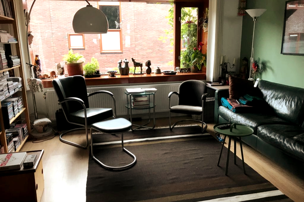Nice cosy 2-bedroom private house — Amsterdam stay