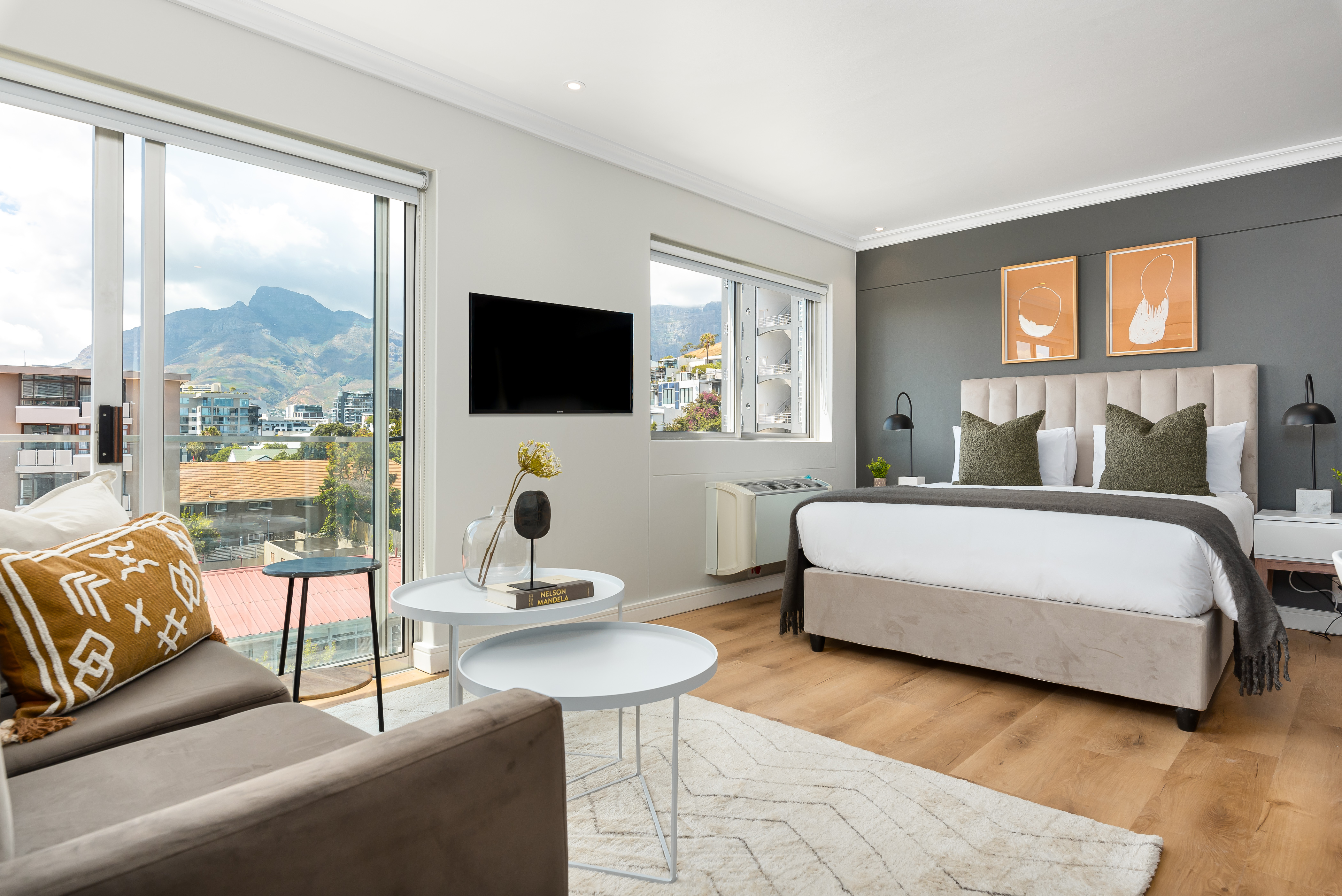 Point Break | Studio | City and Hillside Views
