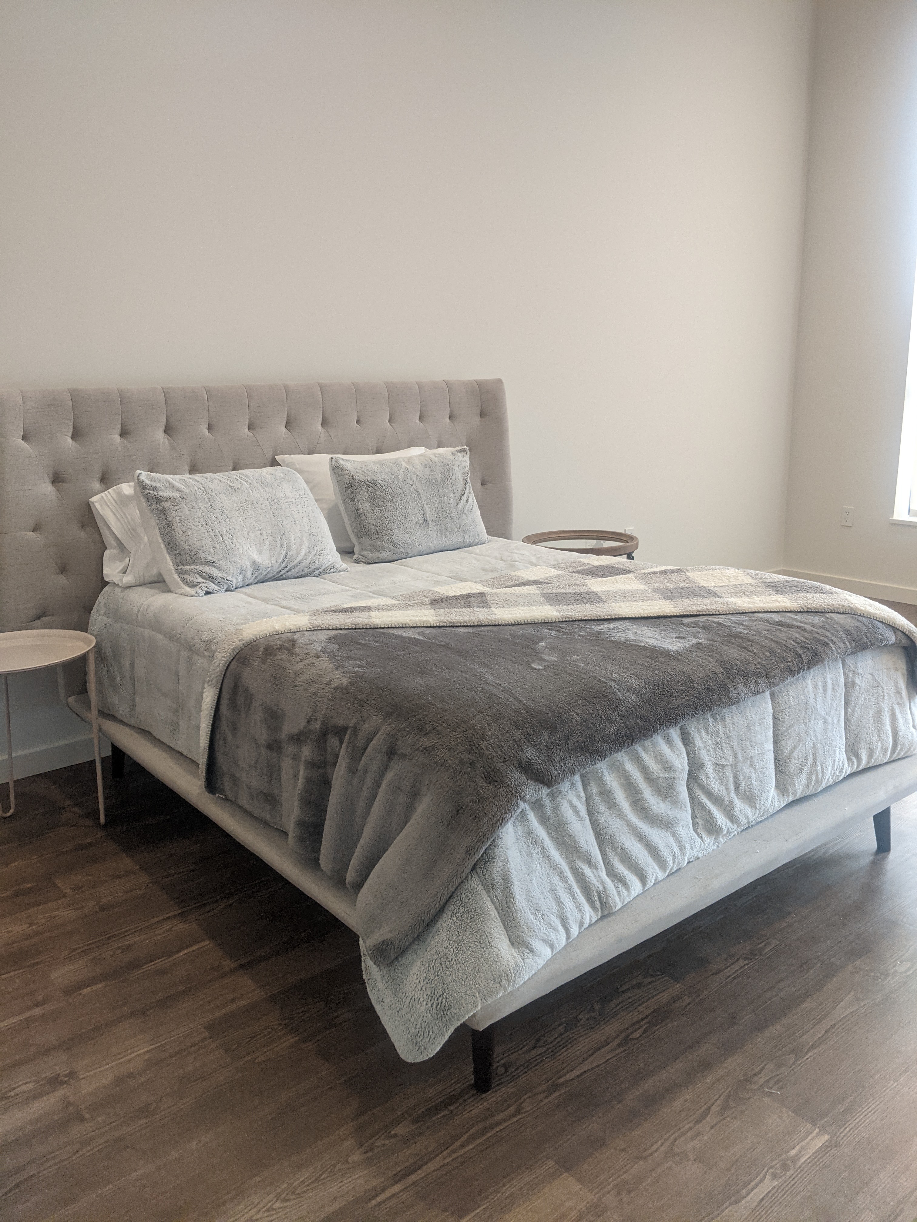Studio apartment sits above restaurants & bars in Bozeman, Bozeman