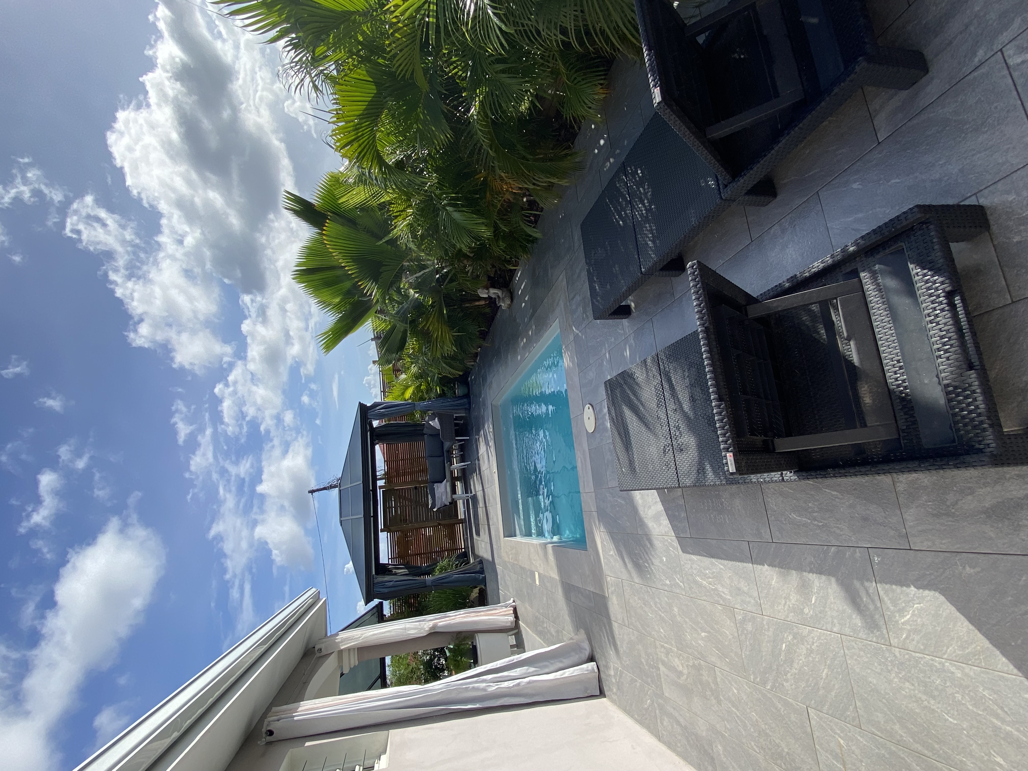 Ti bamboo
2 chbres - private pool not overlooked
