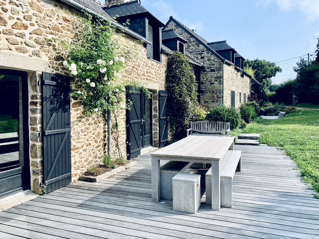 Beautiful Villa in St-Briac-sur-Mer with Nordic bath