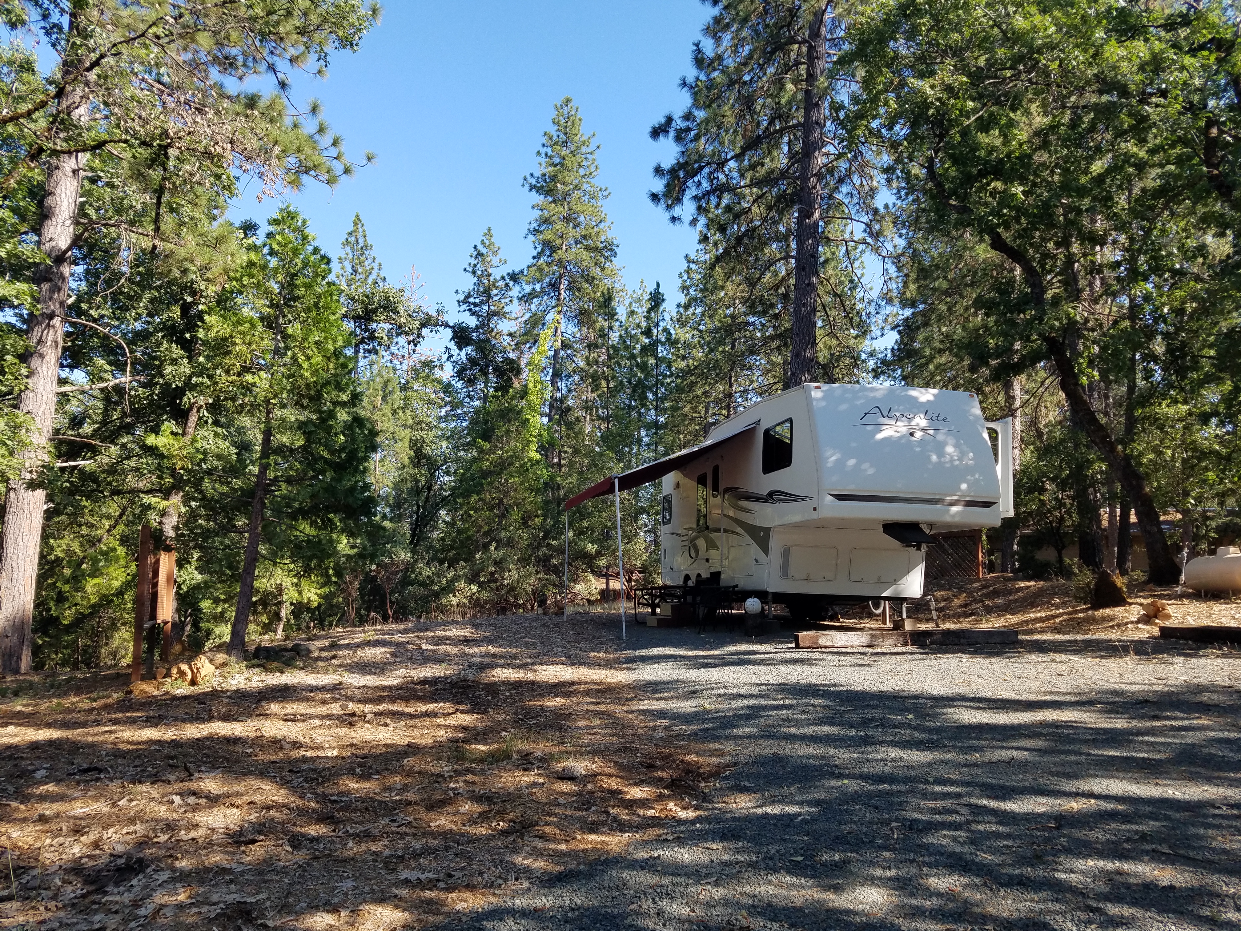 Comfy Trailer between Sacramento & Lake Tahoe