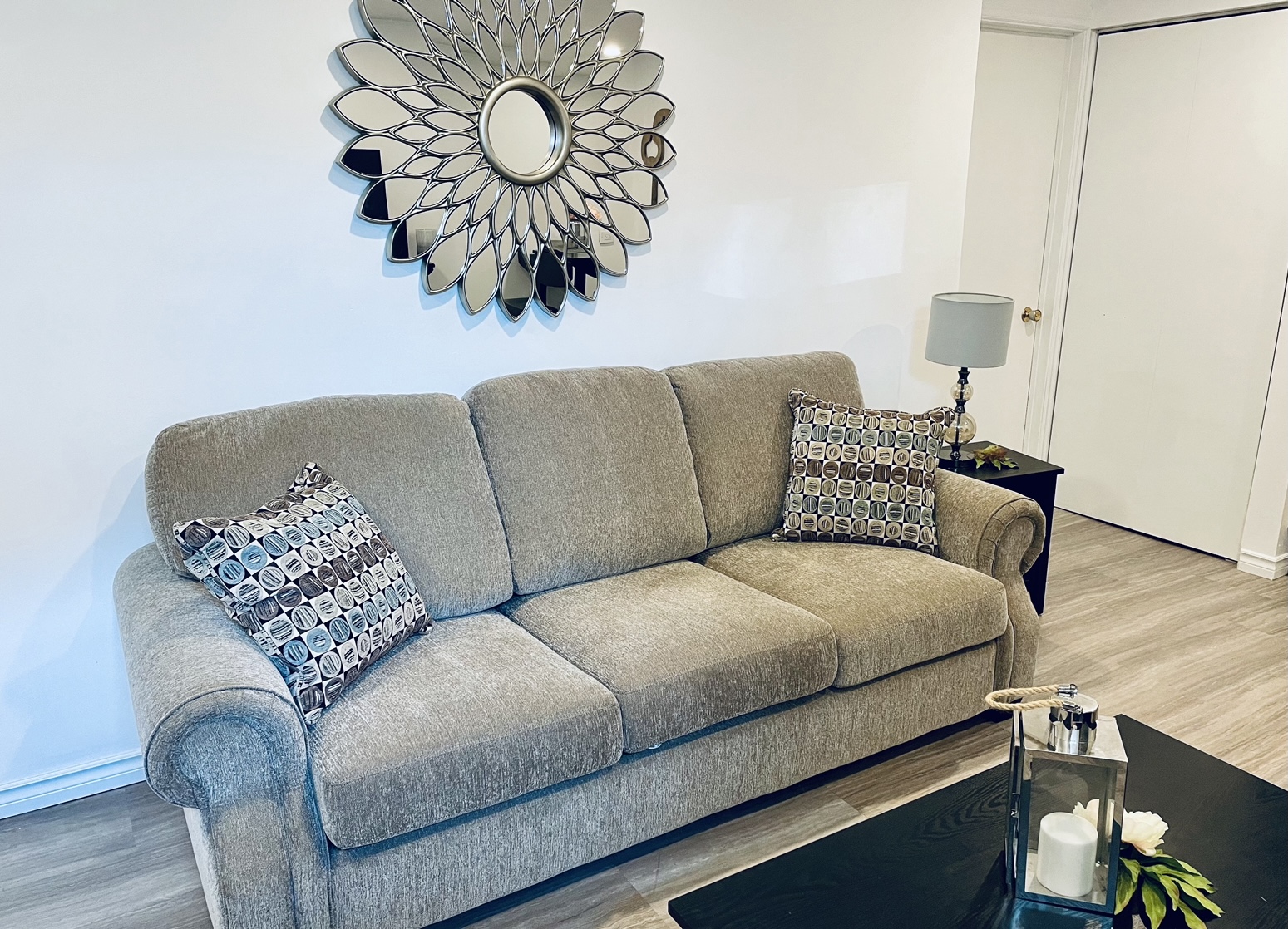 Adorable apartamento en el sótano de 1 dormitorio con piscina. - Airbnb