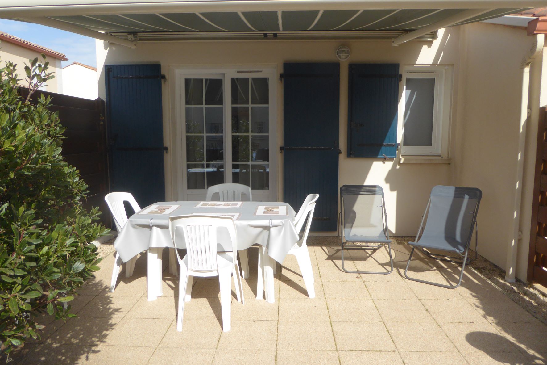 Warm house 100 m from the sea with WiFi