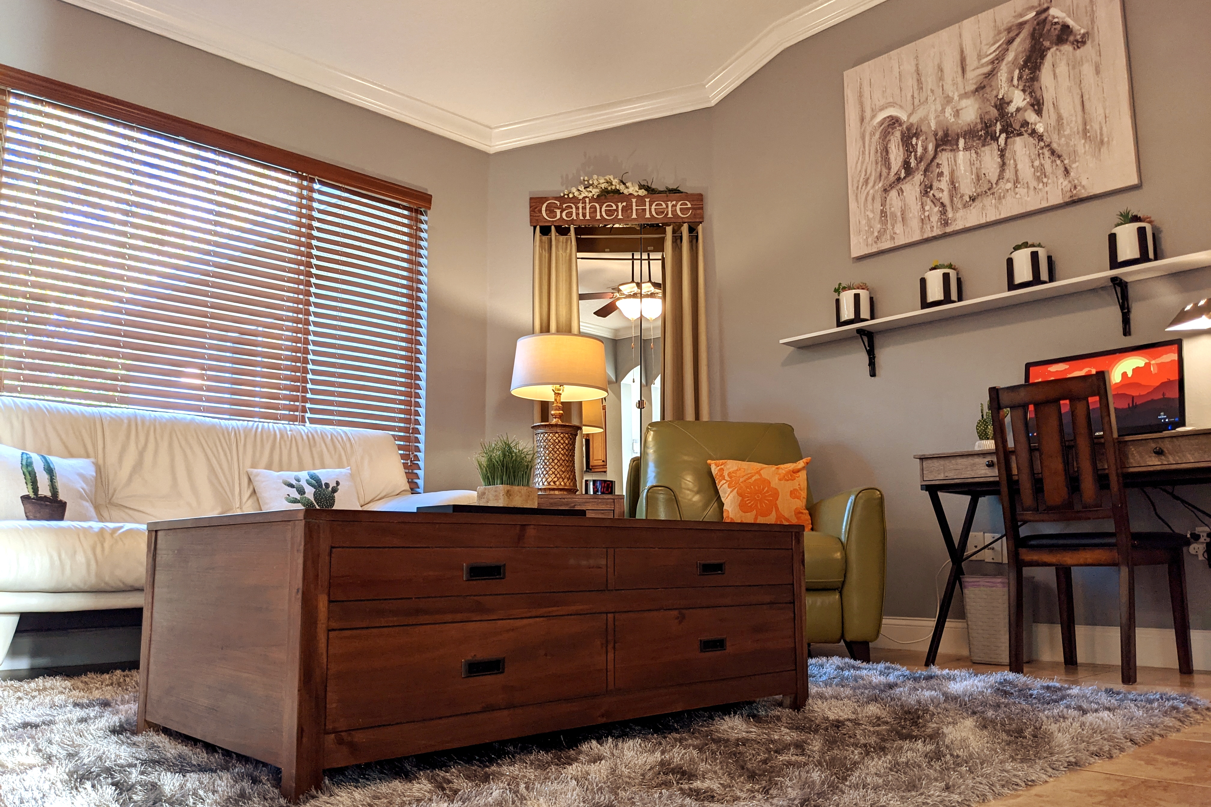 The Red Saguaro — Private (3/1) /w Elec. Fireplace