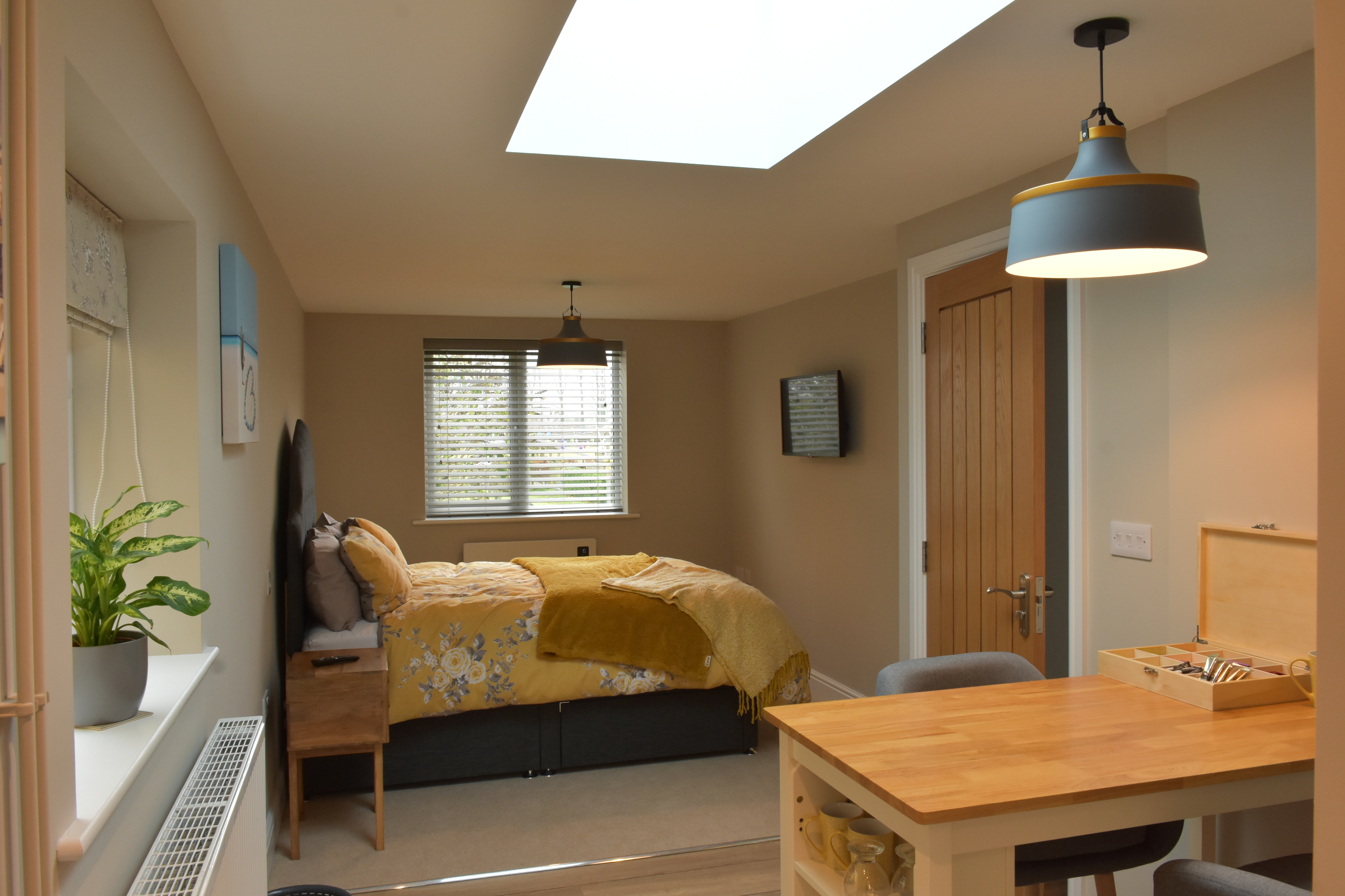 Full access to your own beautiful 1 bedroom annexe