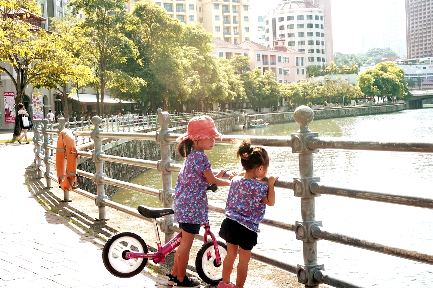 Superior 2-BR in Clarke Quay, 3 mins stroll to MRT