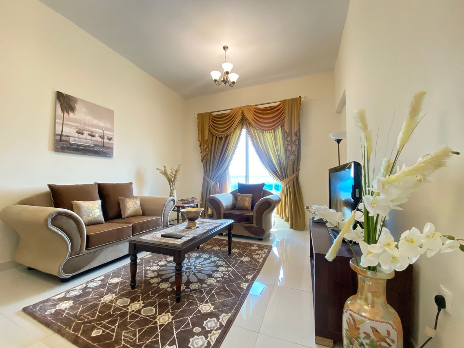 Durrani Homes -Cozy 1BR Elite Residence tower-4 Flats for Rent