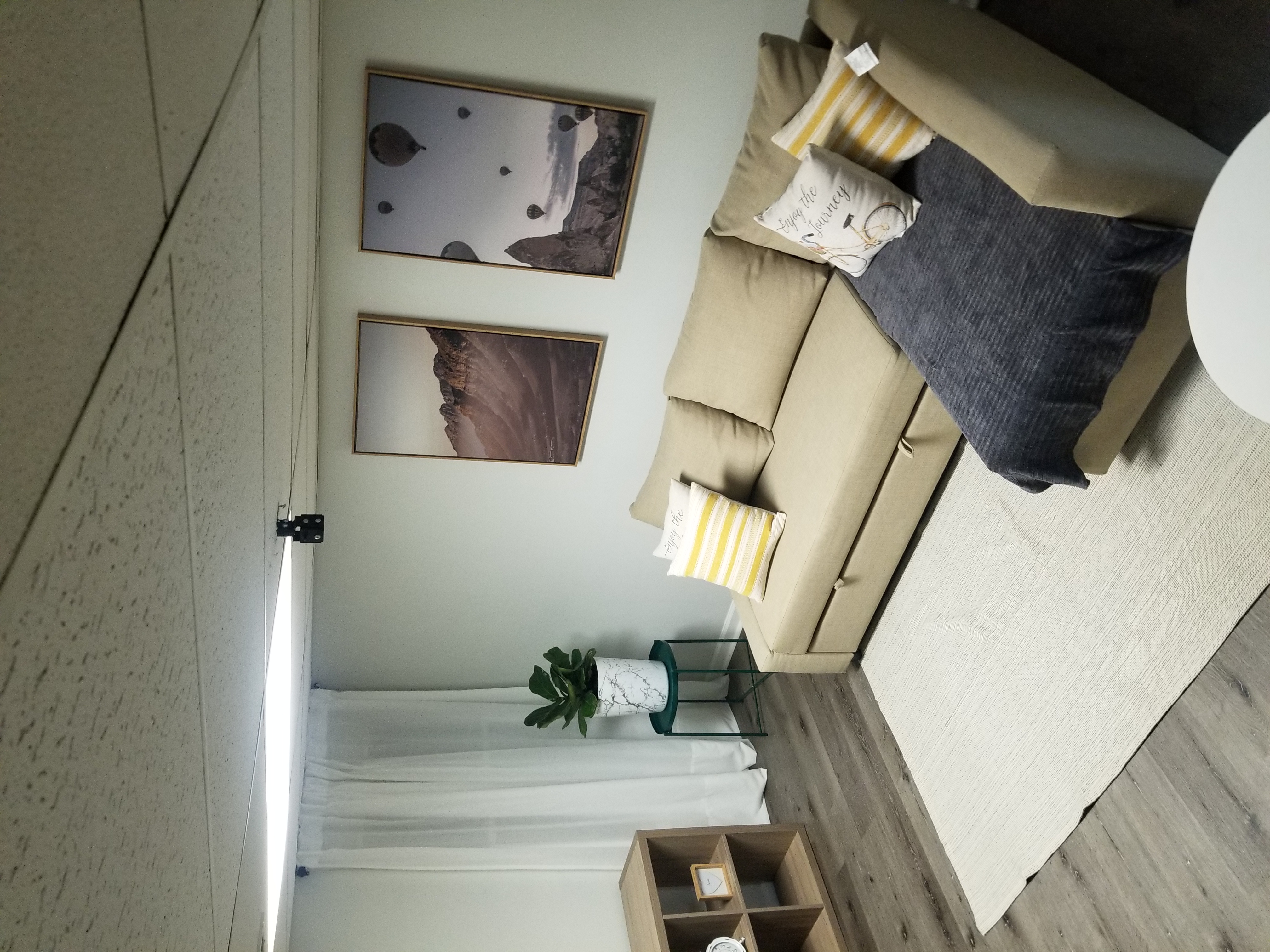 Terrace level apartment with full kitchen