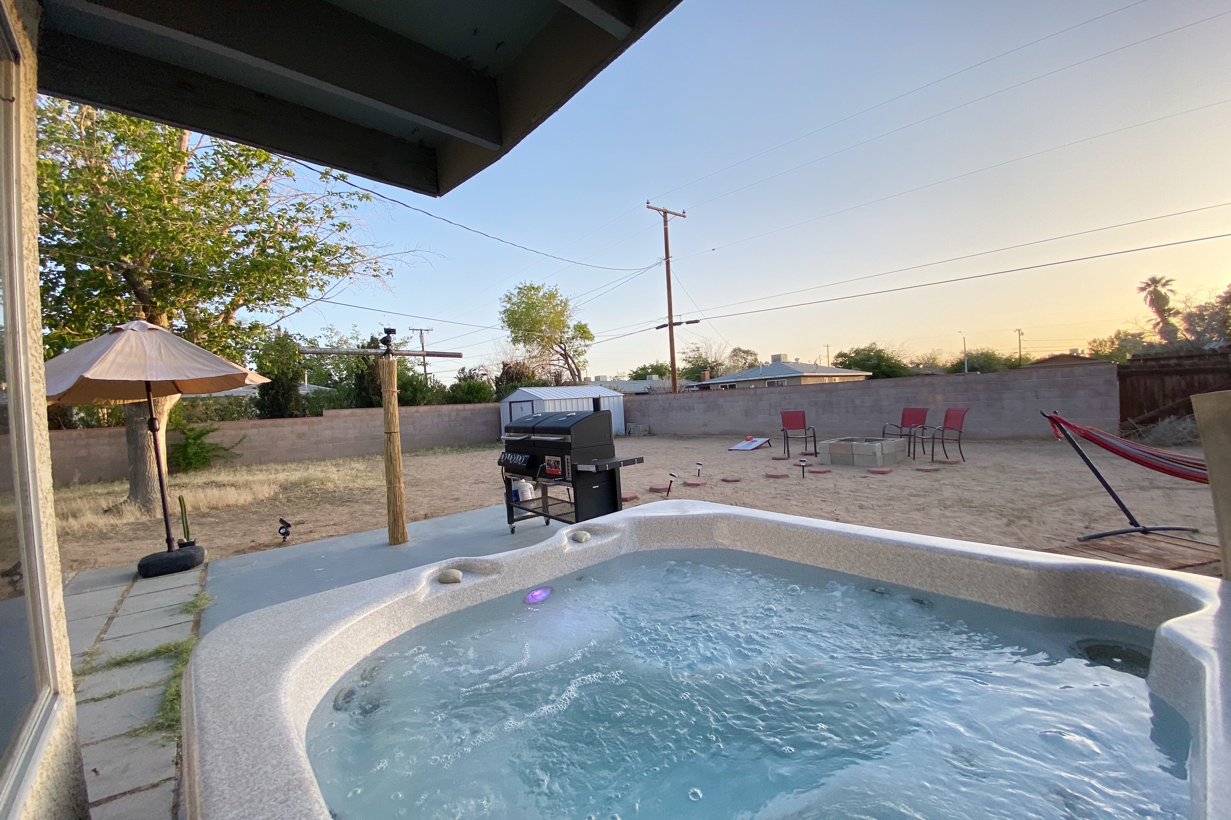 🌵Colorful Mojave Oasis w/ large patio 🌵