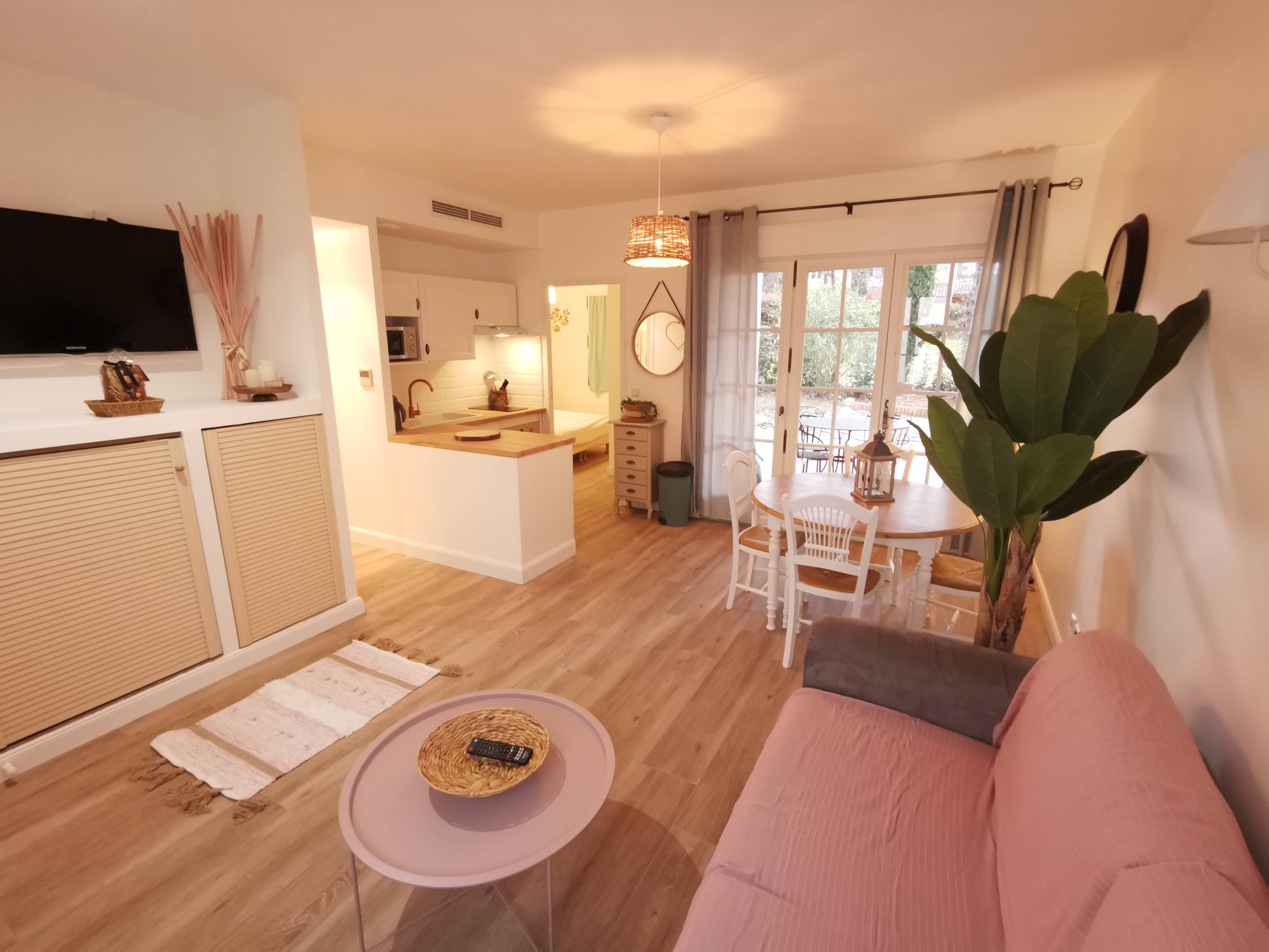 Beautiful Fayence cocooning house, 4 people