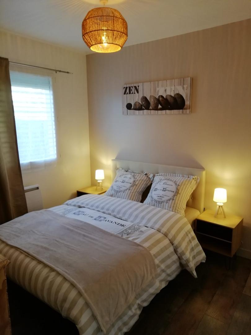 Apt. with garden 50m from the landing beaches