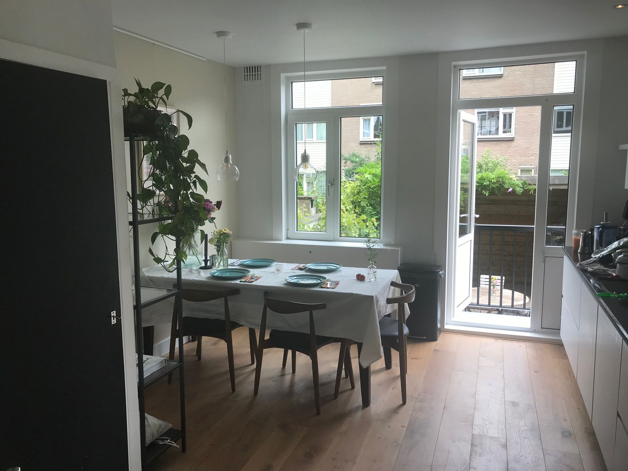 Townhouse with sunny backyard near central station — Amsterdam stay