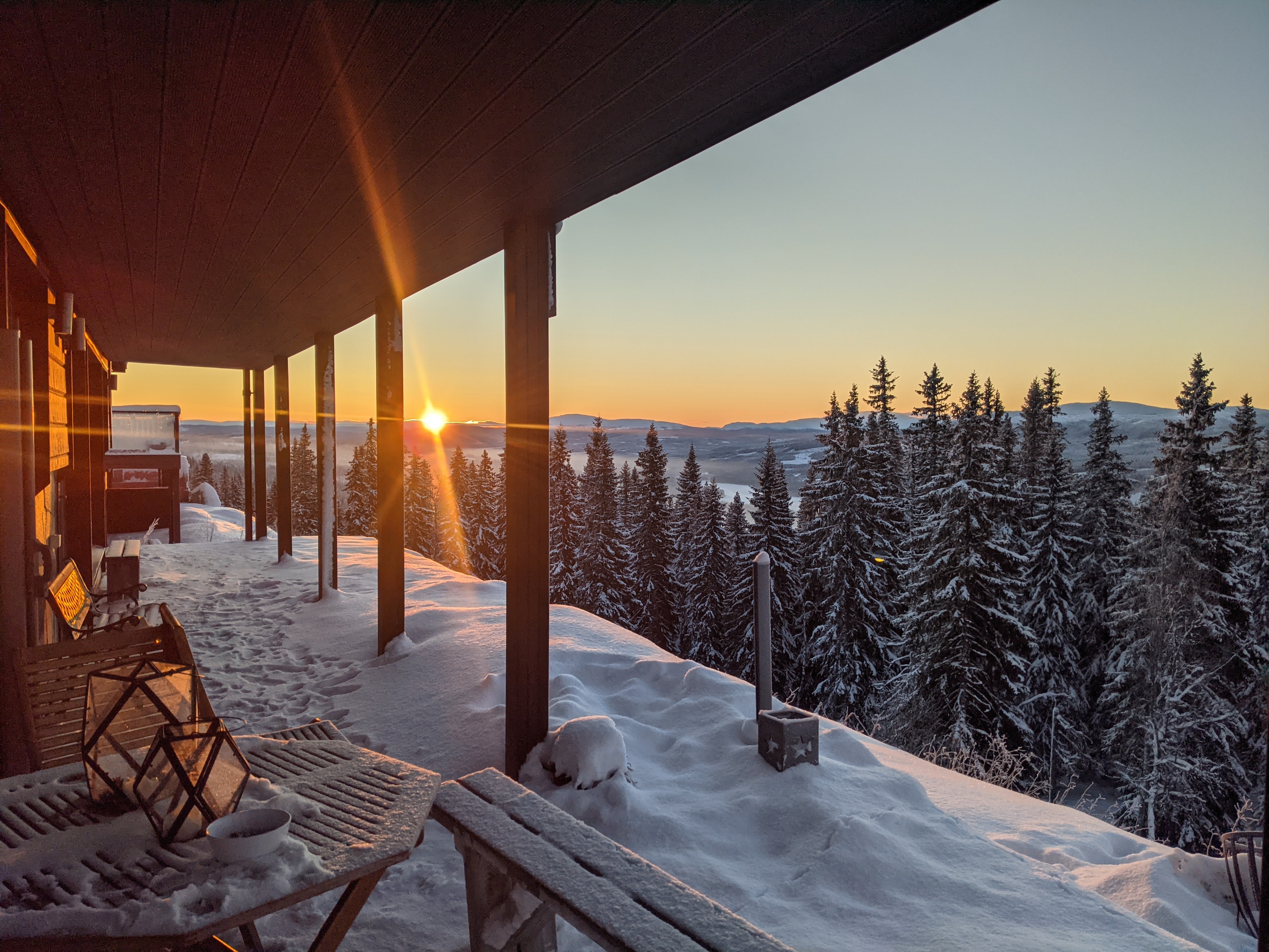 Views, 90m2, 3 bedrooms, sauna, fireplace, ski-in/out