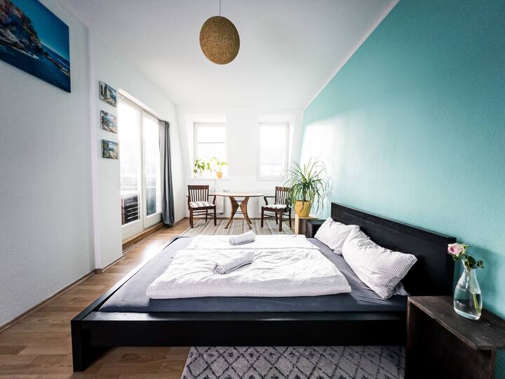 Lovely room in designer flat in of Leipzig Apartments for Rent in