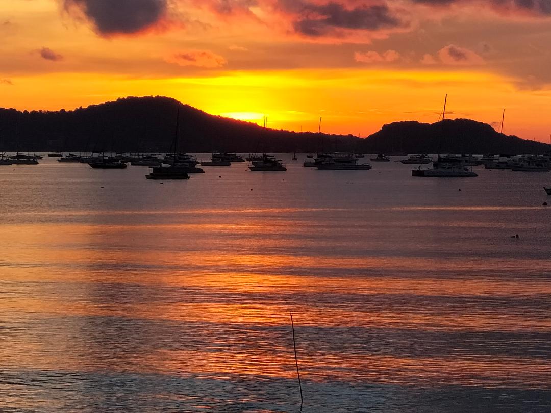 Phuket Strandhaus Chalong modernes Architektendesign - Airbnb