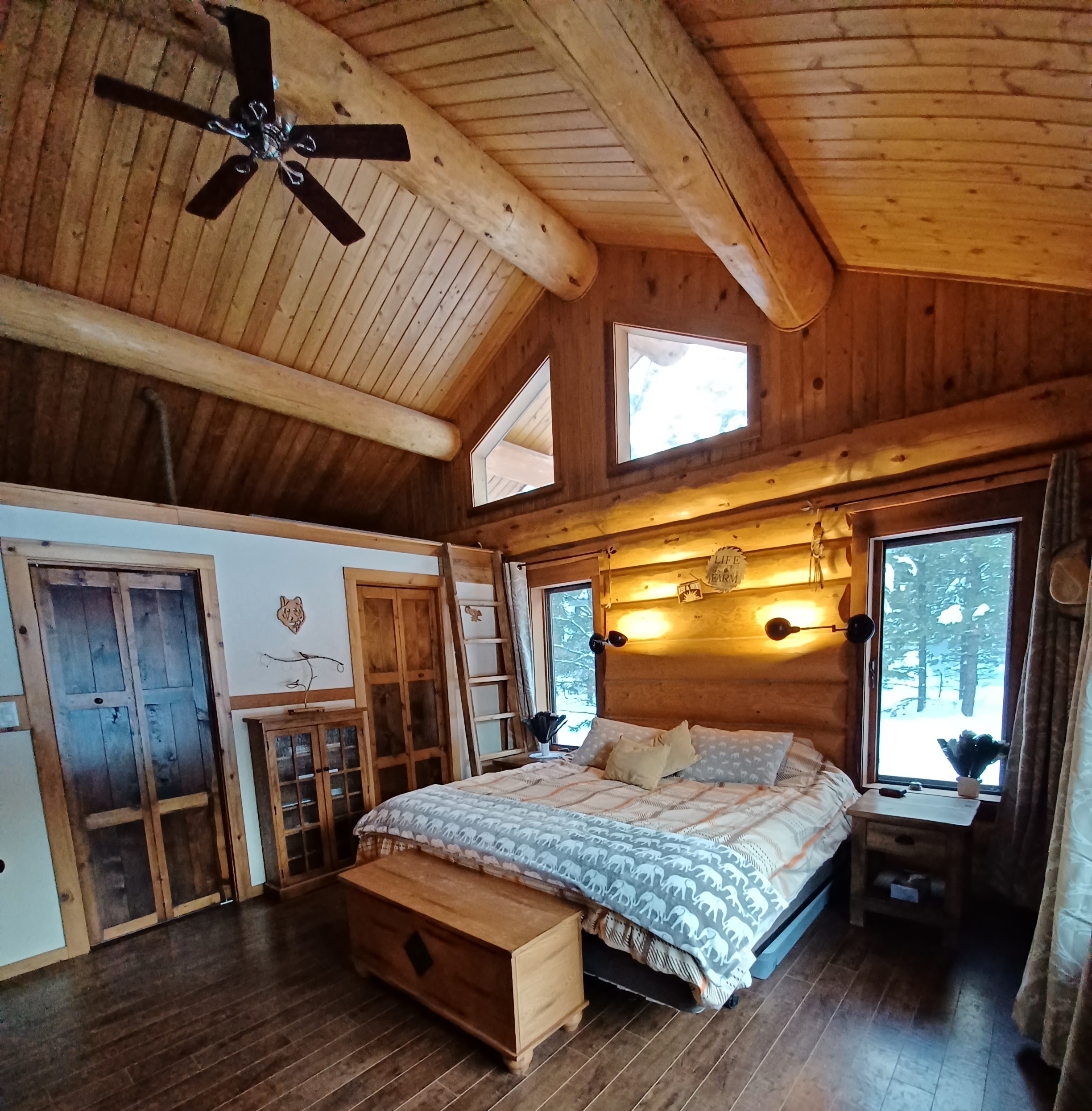 Cozy Mountain Cabin Wood Fireplace On Hobby Farm Cabins For Rent In Princeton British Columbia Canada