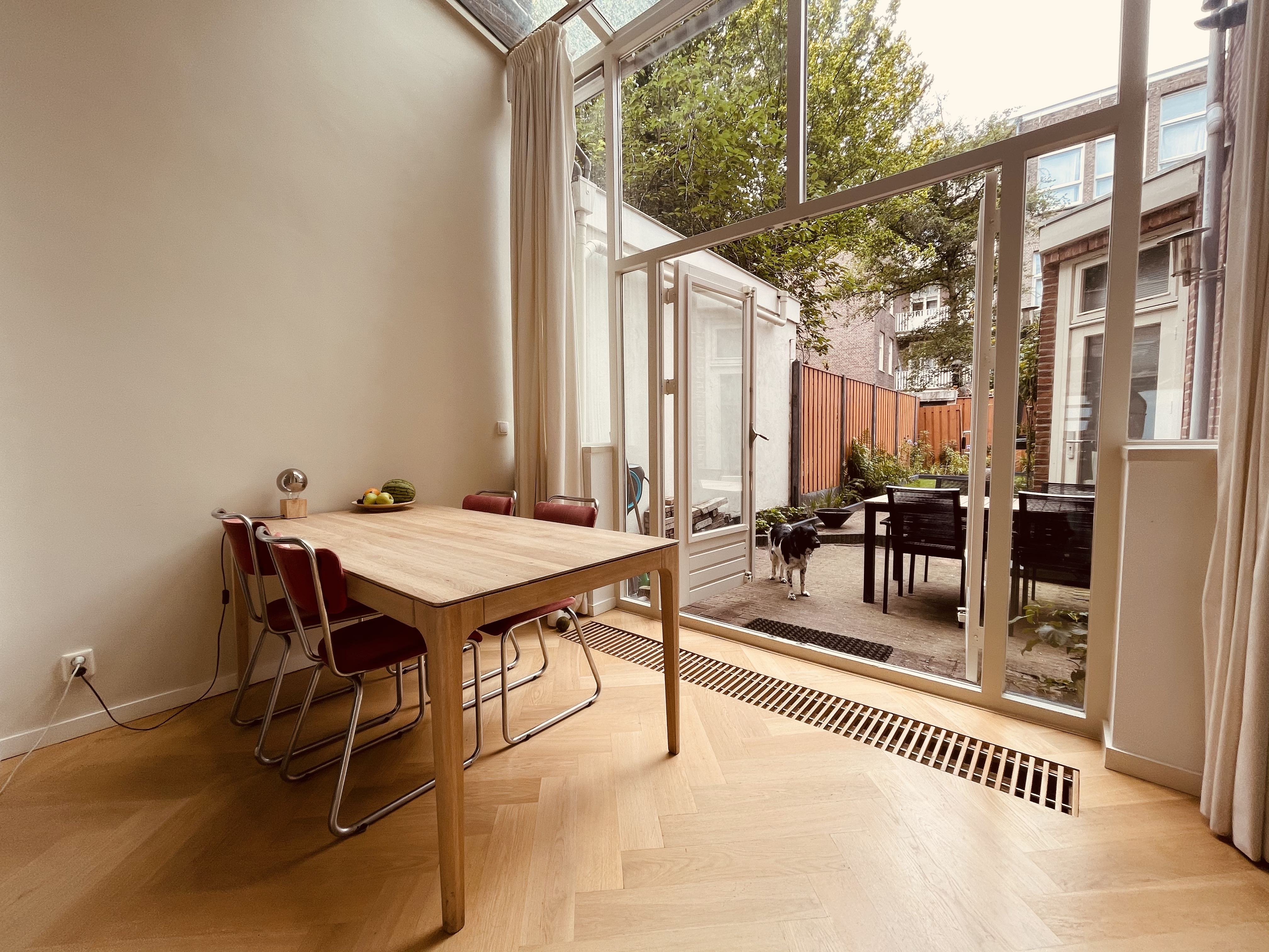Stylish house w garden steps away from Vondelpark — Amsterdam stay