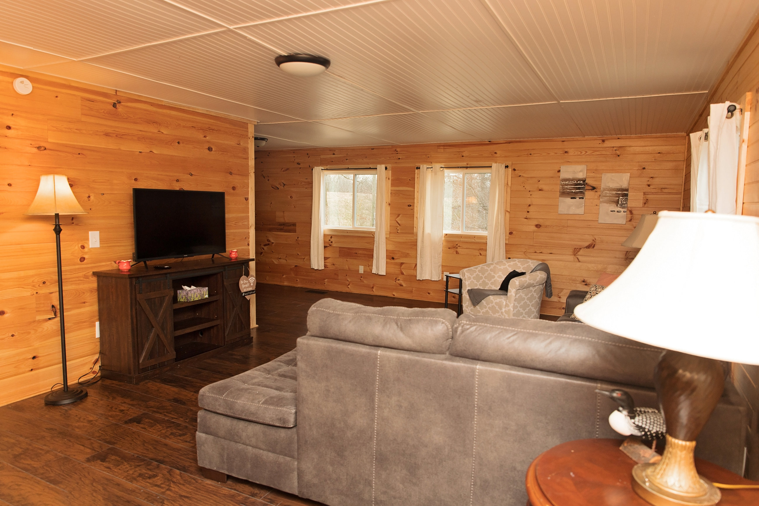 Colonels' Cabin at Ramp 11 Retreat by Concord Sun Cabins for Rent in